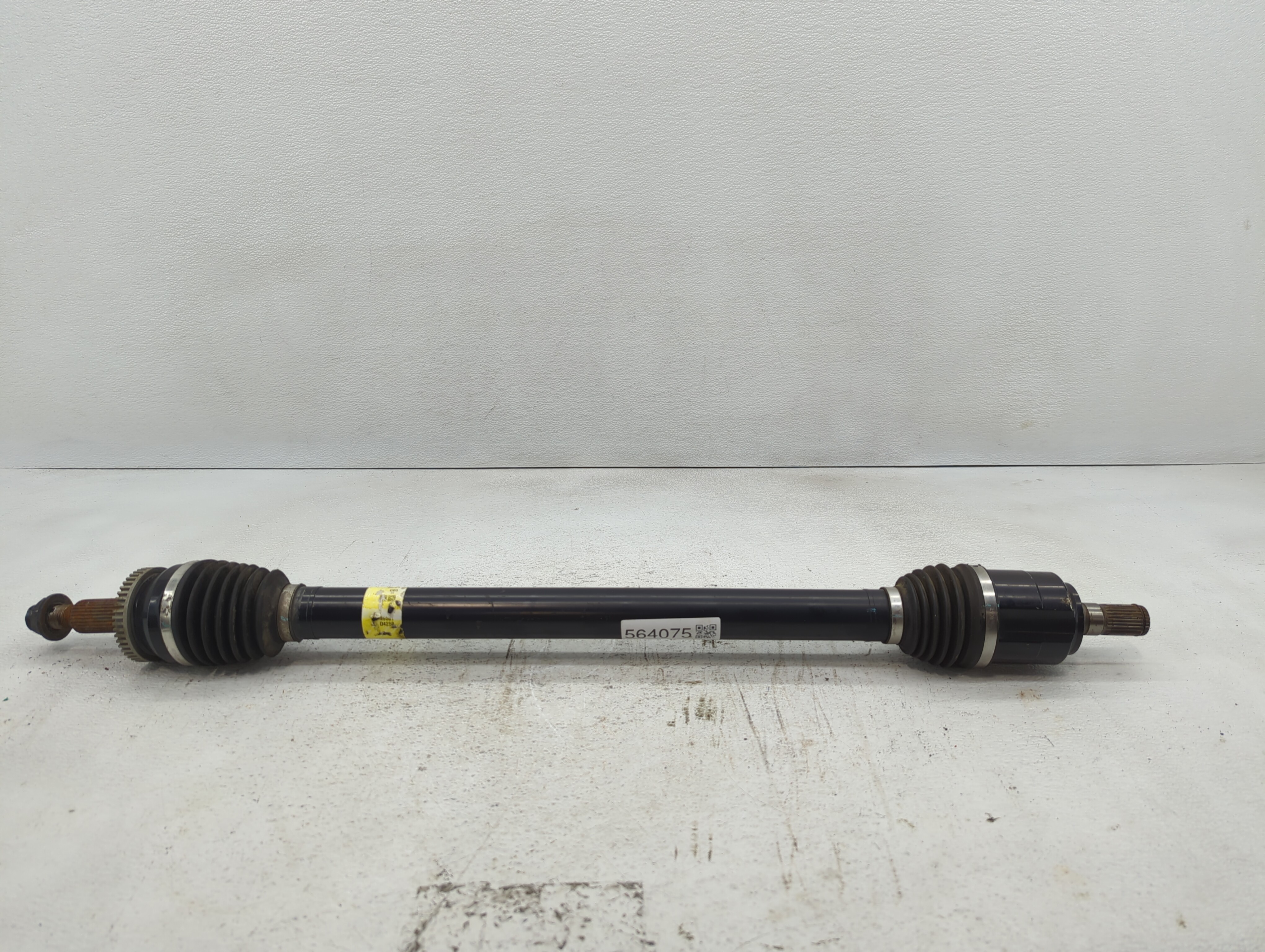 2016-2020 Kia Optima Axle Shaft Front Driver Cv C/v 564075 - Oemusedautoparts1.com