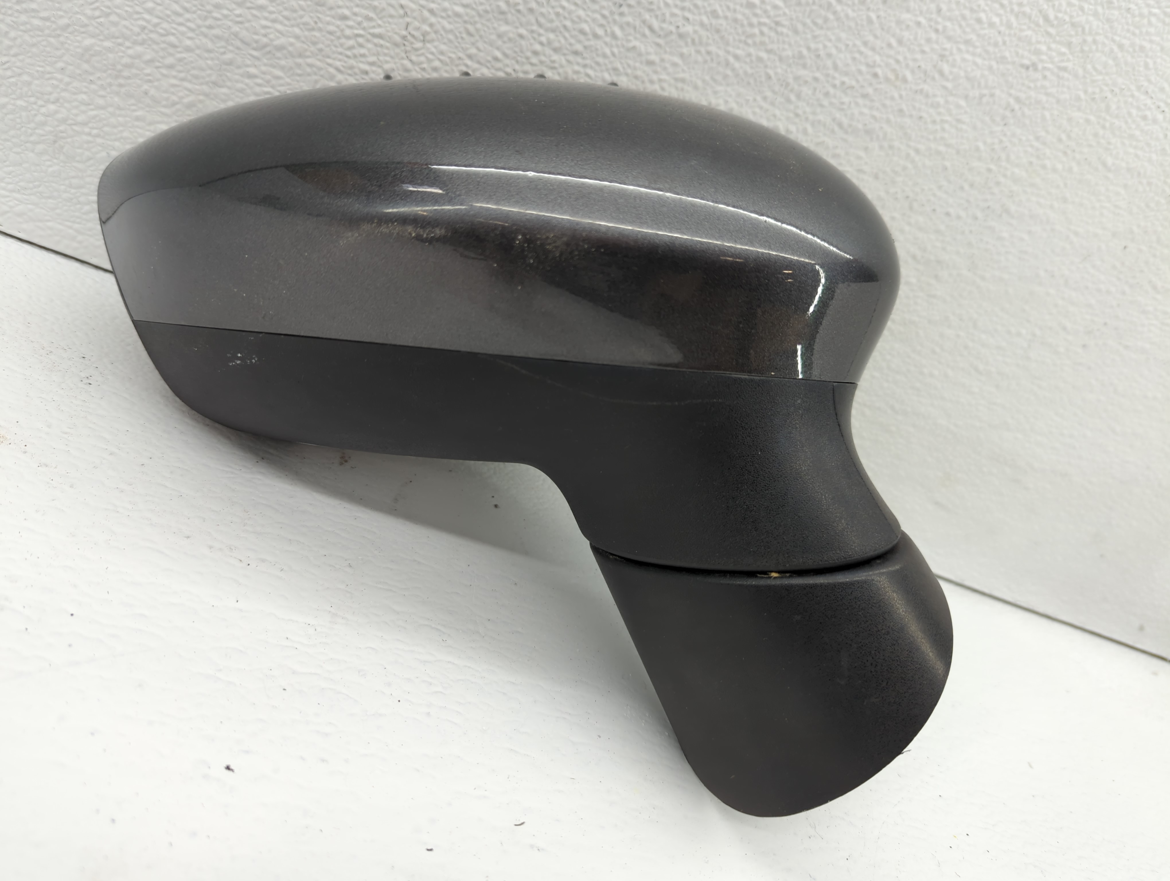 Picture of 2011-2019 Ford Fiesta Passenger Right Side View Power Door Mirror Black 566294