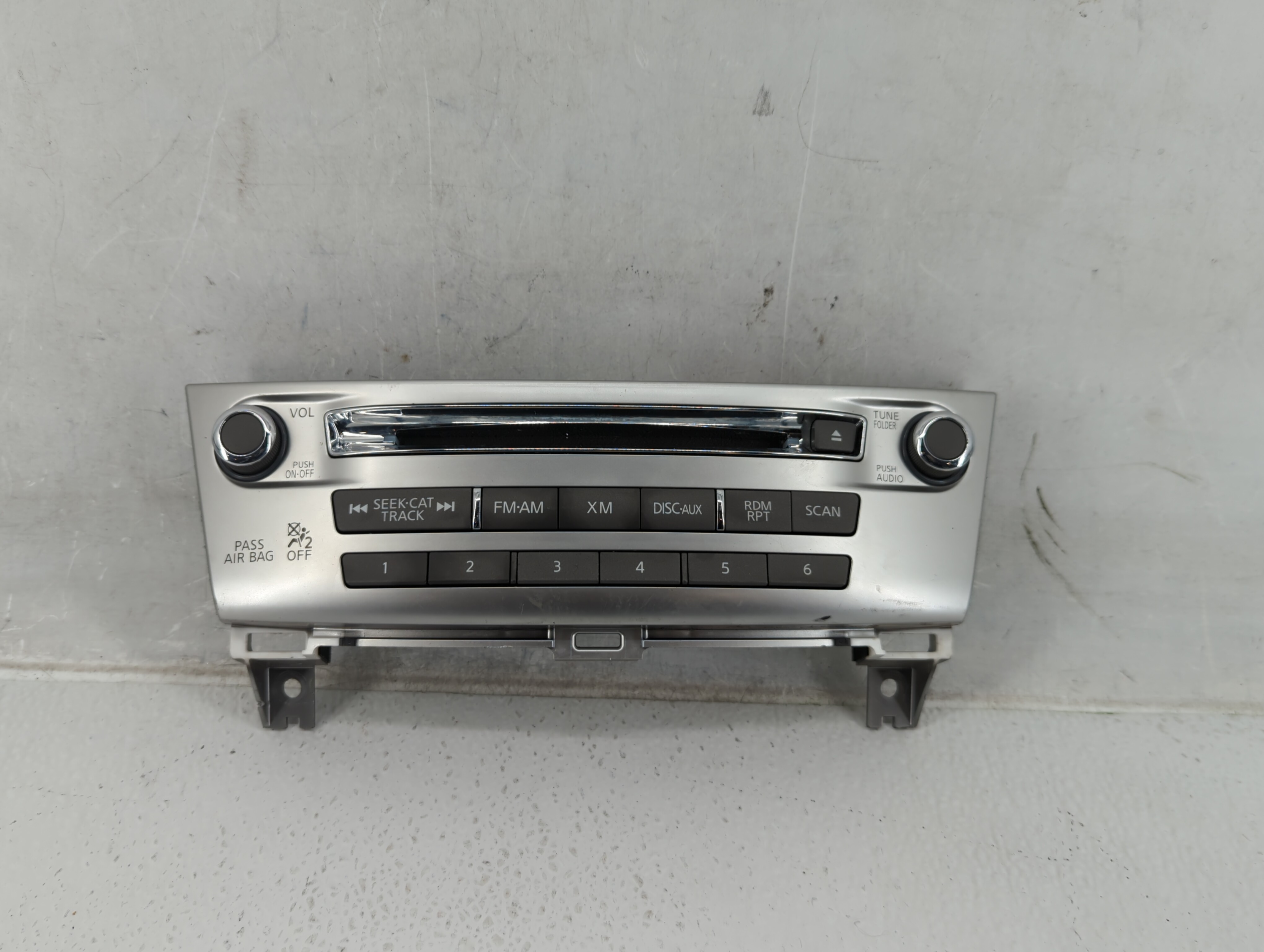 2014-2014 Infiniti Qx60 Am Fm Cd Player Radio Receiver 567012 - Oemusedautoparts1.com