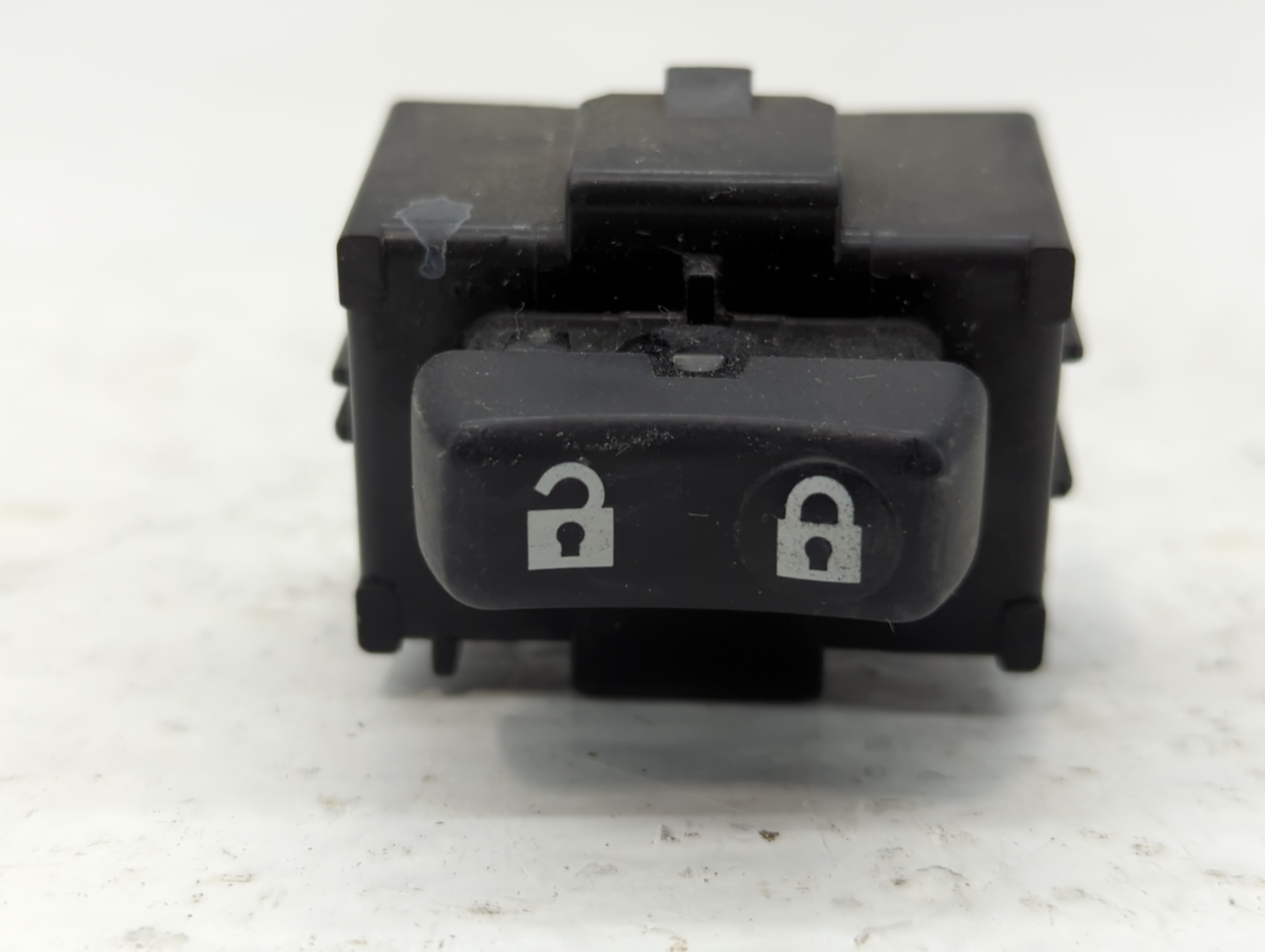 2013-2018 Toyota Rav4 Driver Left Door Master Power Window Switch 567826 - Oemusedautoparts1.com