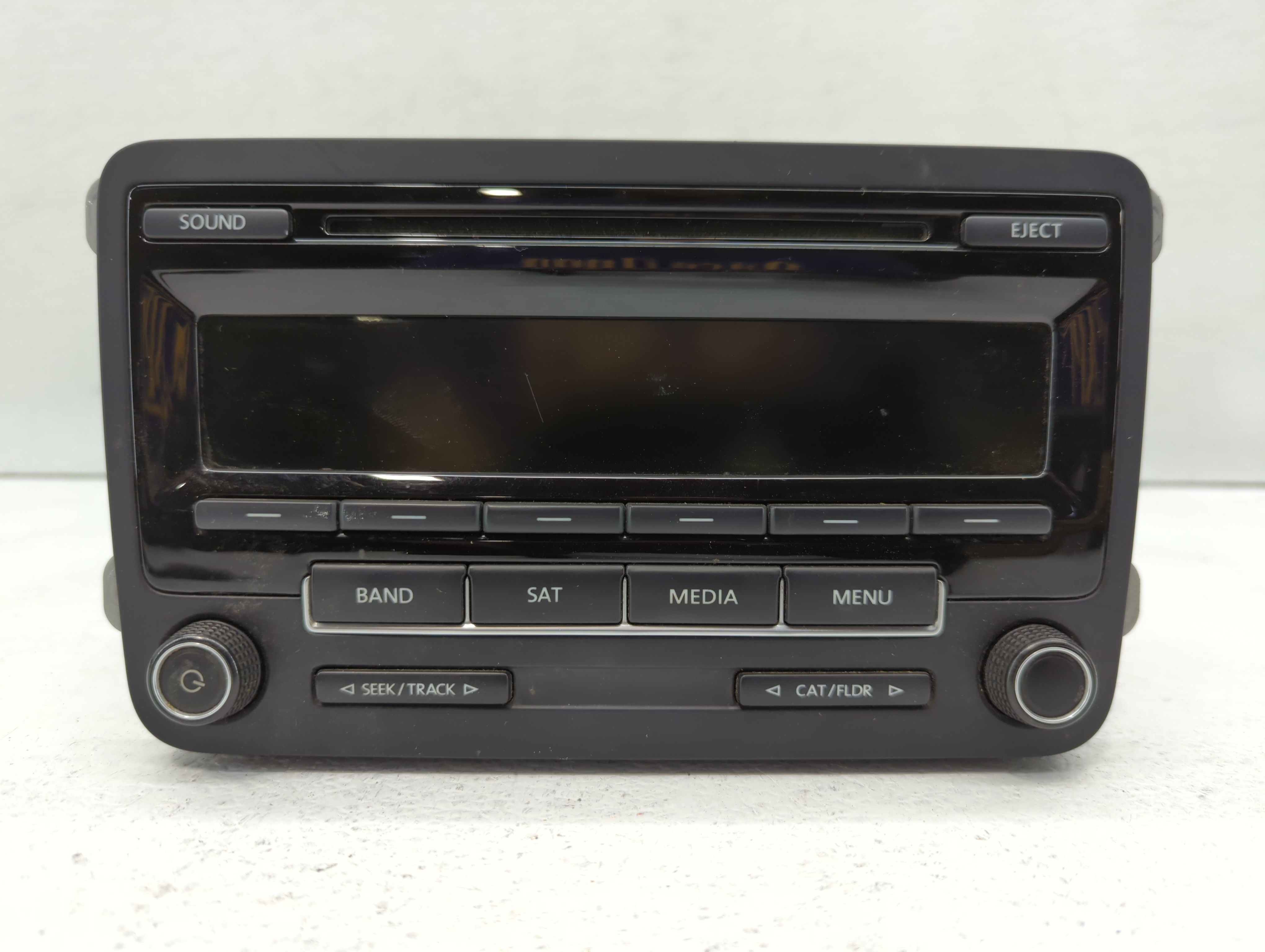 2015-2017 Volkswagen Jetta Am Fm Cd Player Radio Receiver 568968 - Oemusedautoparts1.com