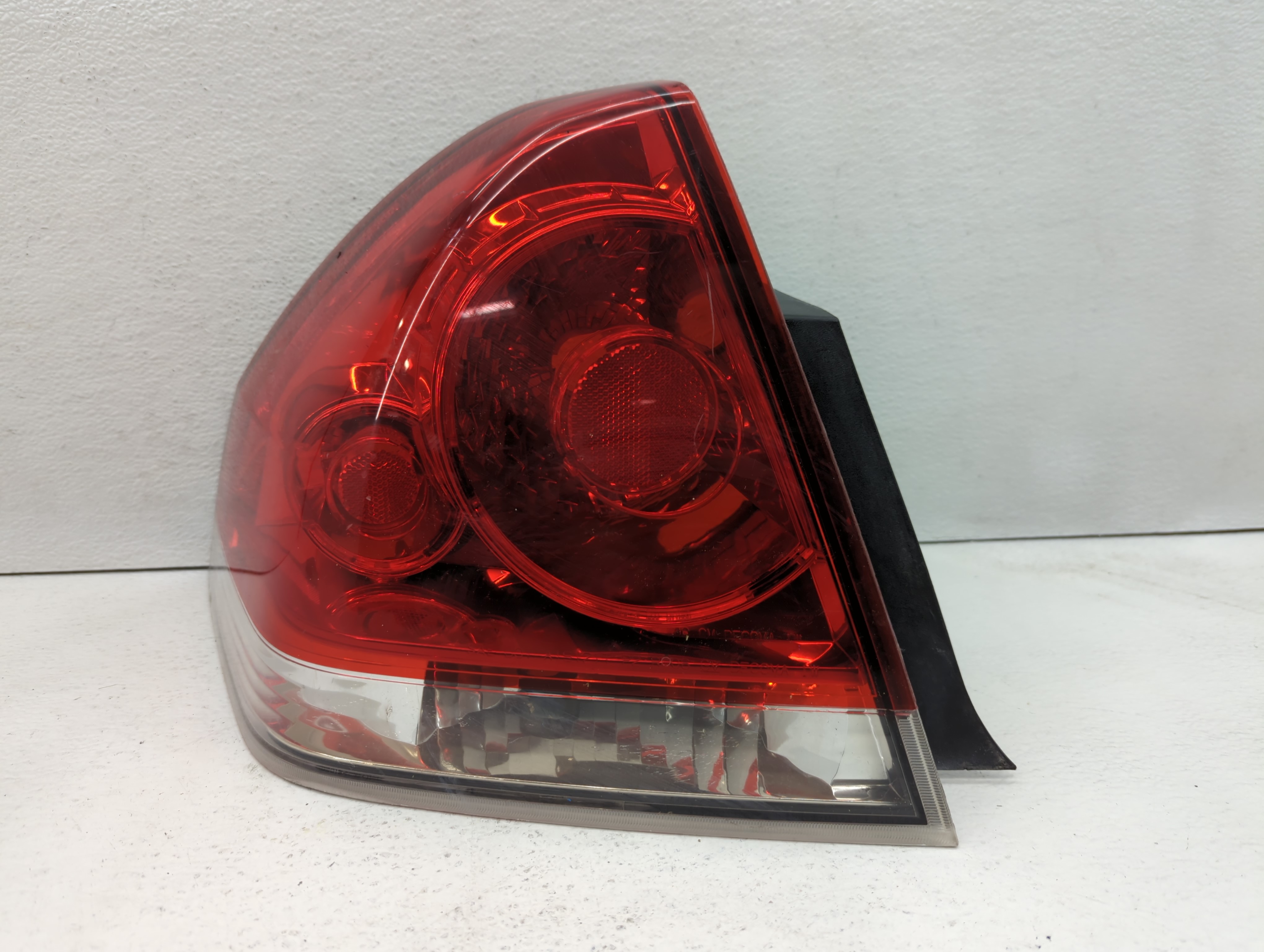Picture of 2006-2016 Chevrolet Impala Passenger Right Side Tail Light Taillight Oem 569269