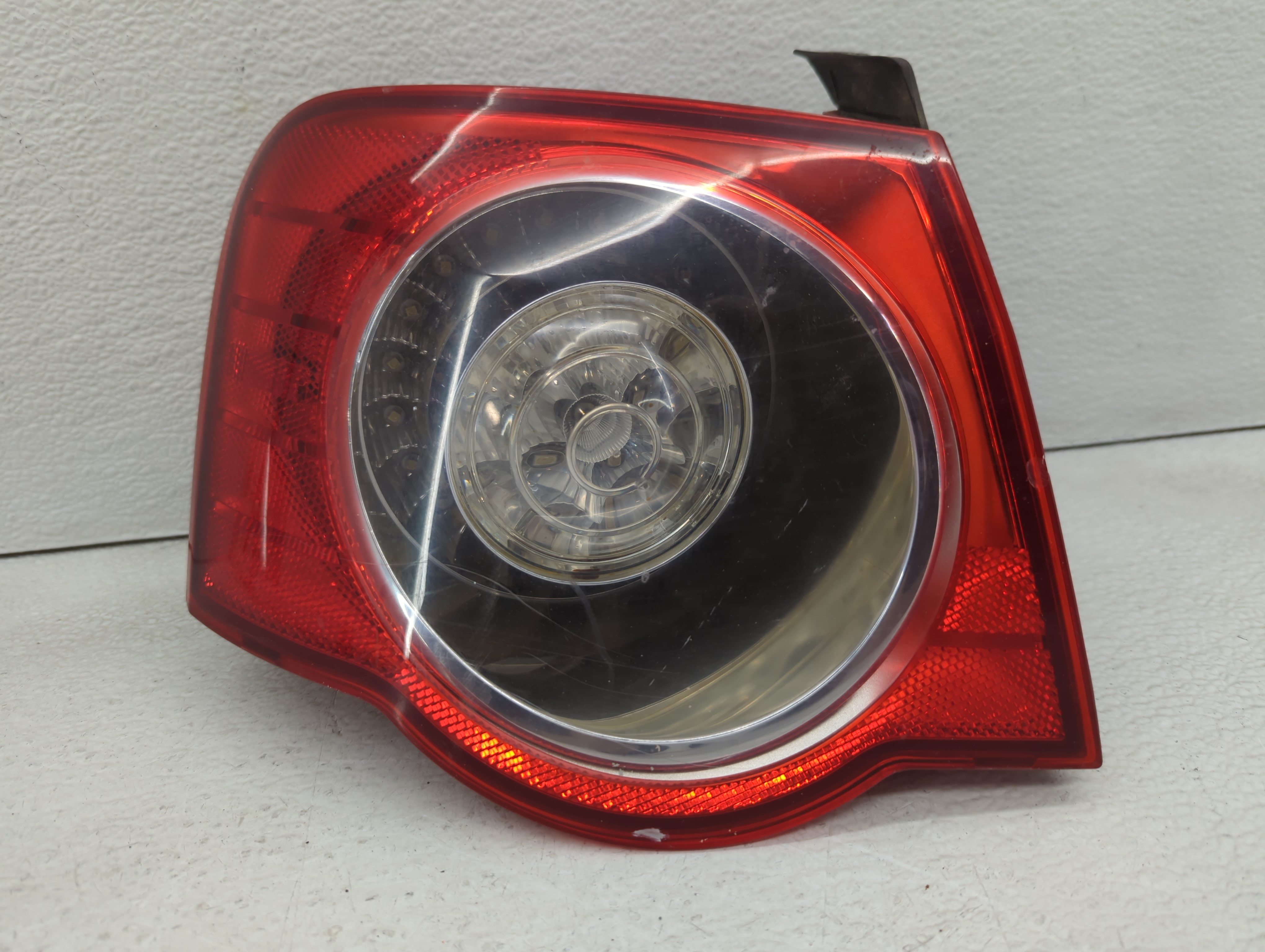 2006-2010 Volkswagen Passat Driver Left Side Tail Light Taillight Oem 569506 - Oemusedautoparts1.com