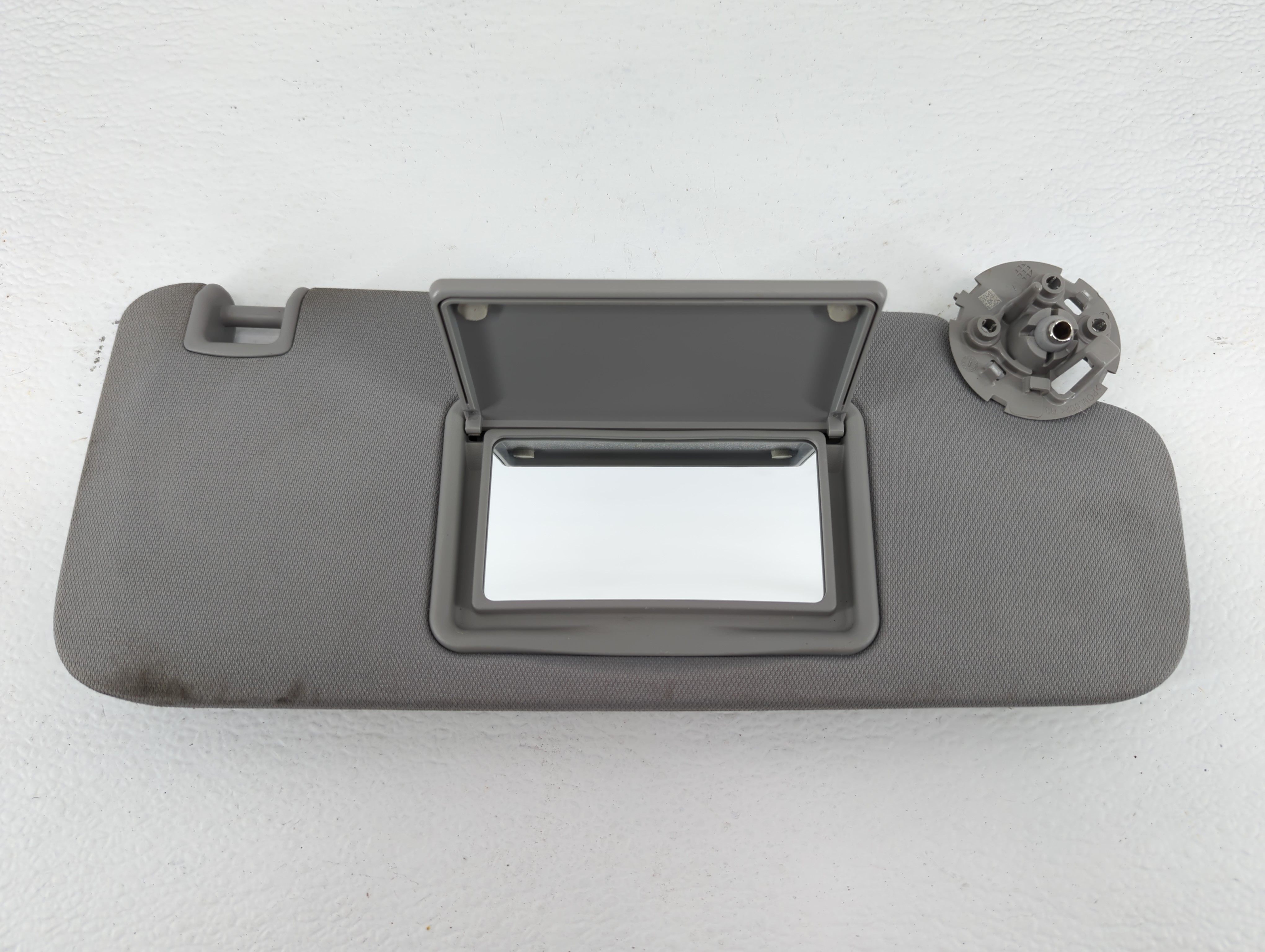 Picture of 2016-2021 Chevrolet Malibu Passenger Sun Visor Mirror Right Sunvisor 570979