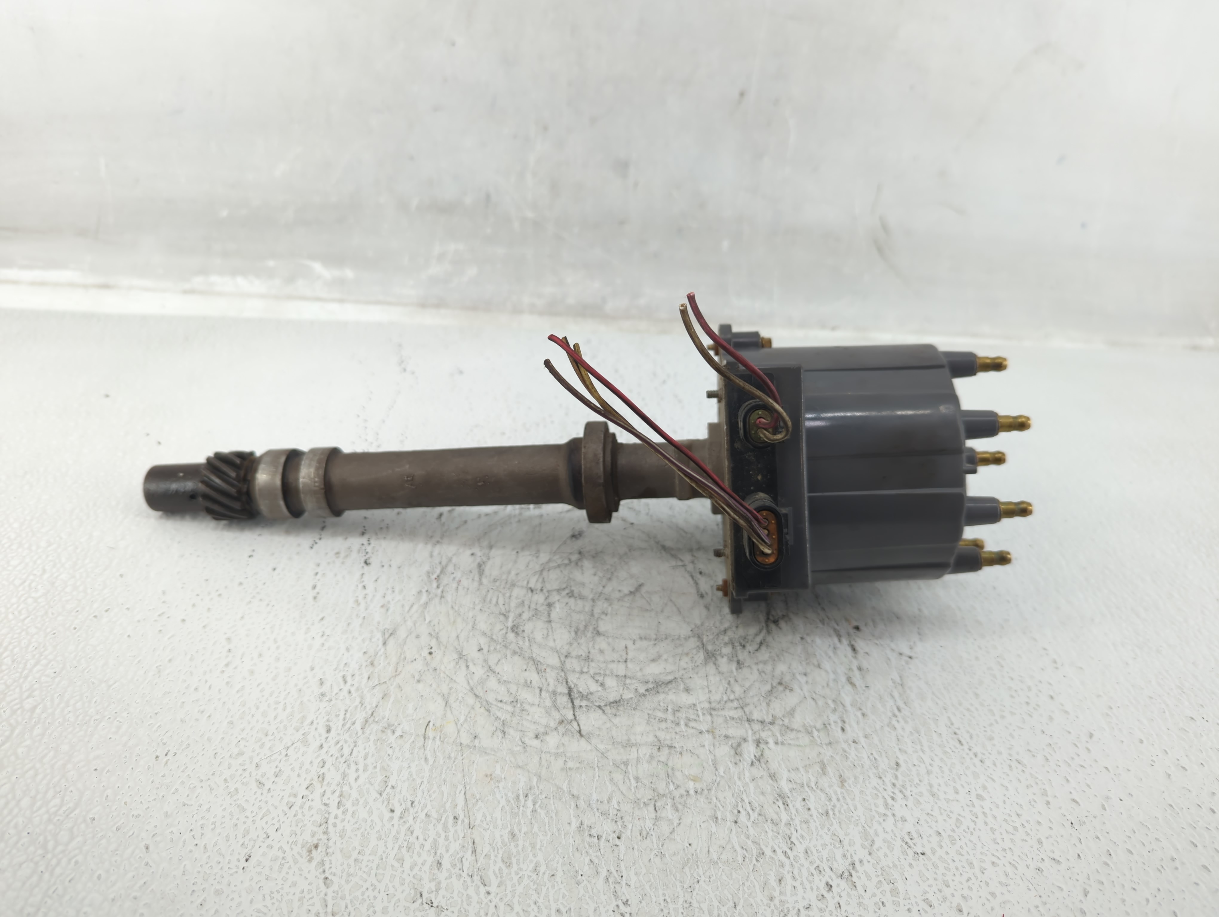 Picture of 1995 Gmc Sierra 1500 Engine Ignition Distributor Oem 571543