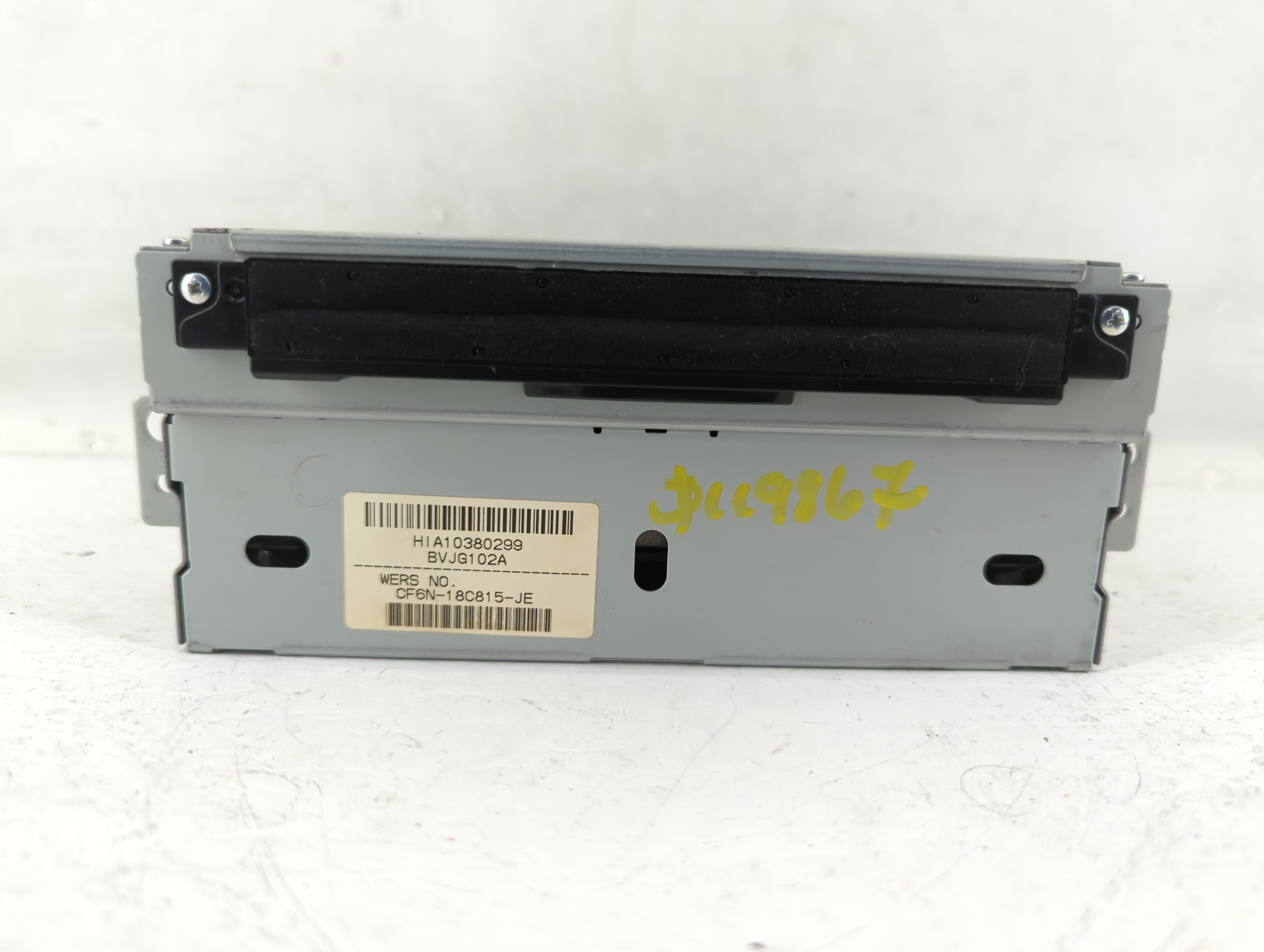 2013-2015 Land Rover Lr2 Am Fm Cd Player Radio Receiver 572860 - Oemusedautoparts1.com