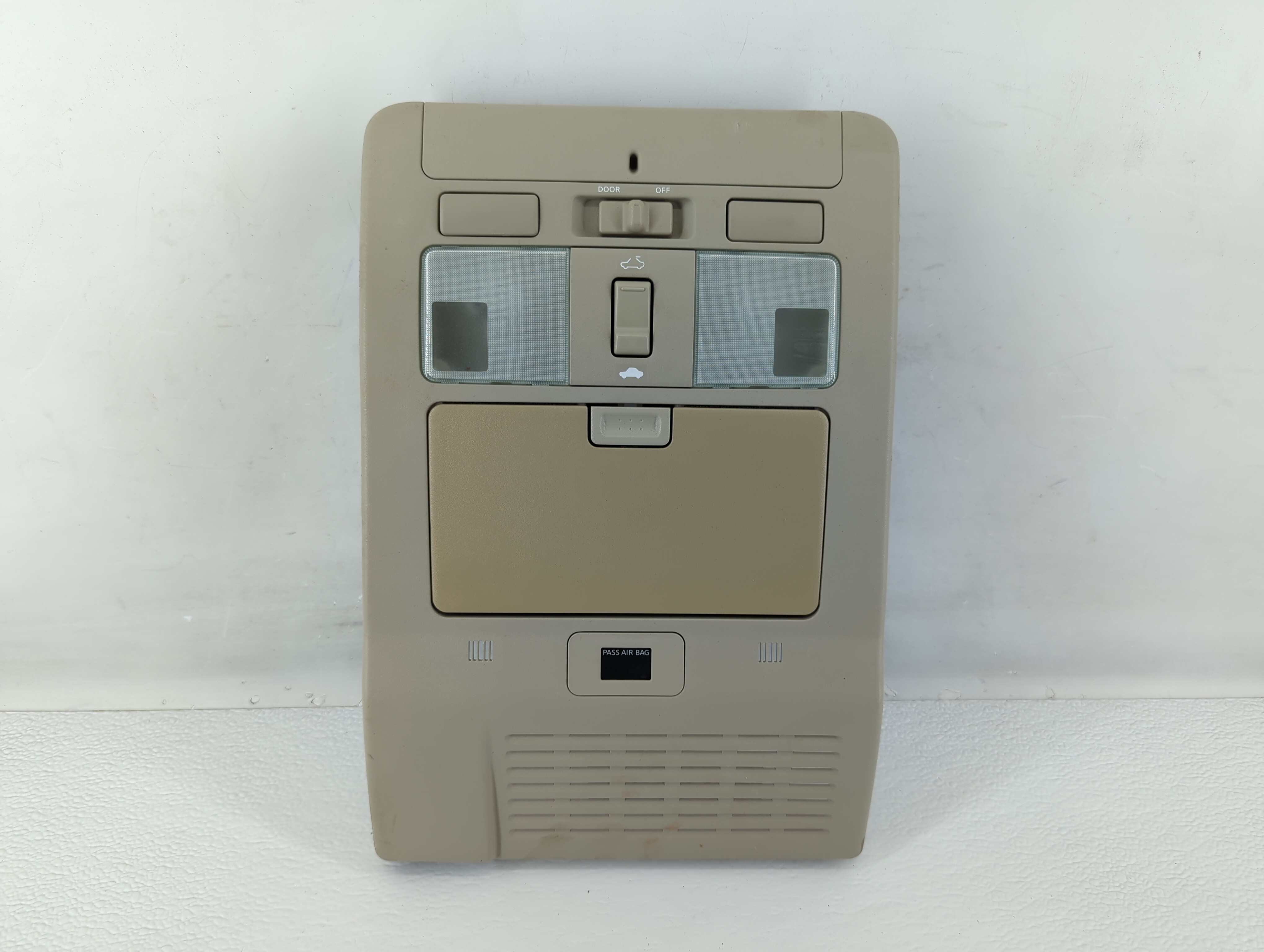 2007 Infiniti M35 Overhead Roof Console 574183 - Oemusedautoparts1.com