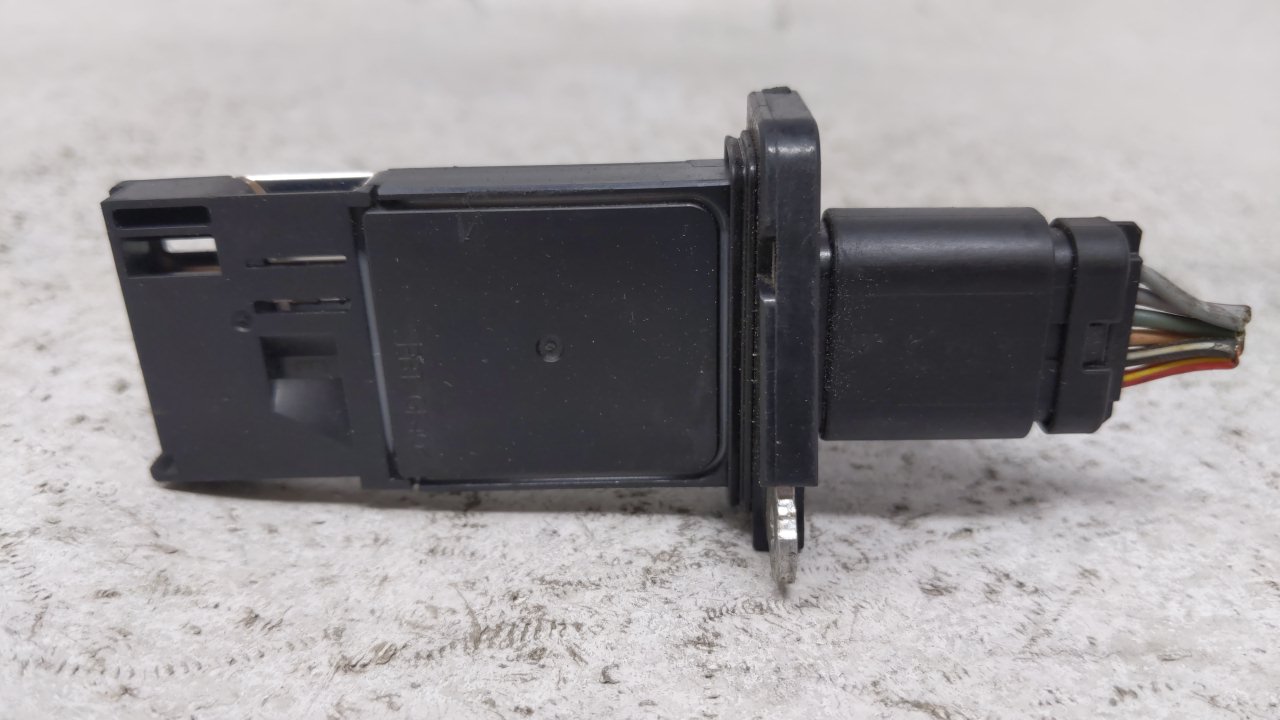 Picture of 2005-2012 Ford Escape Mass Air Flow Meter Maf 57499