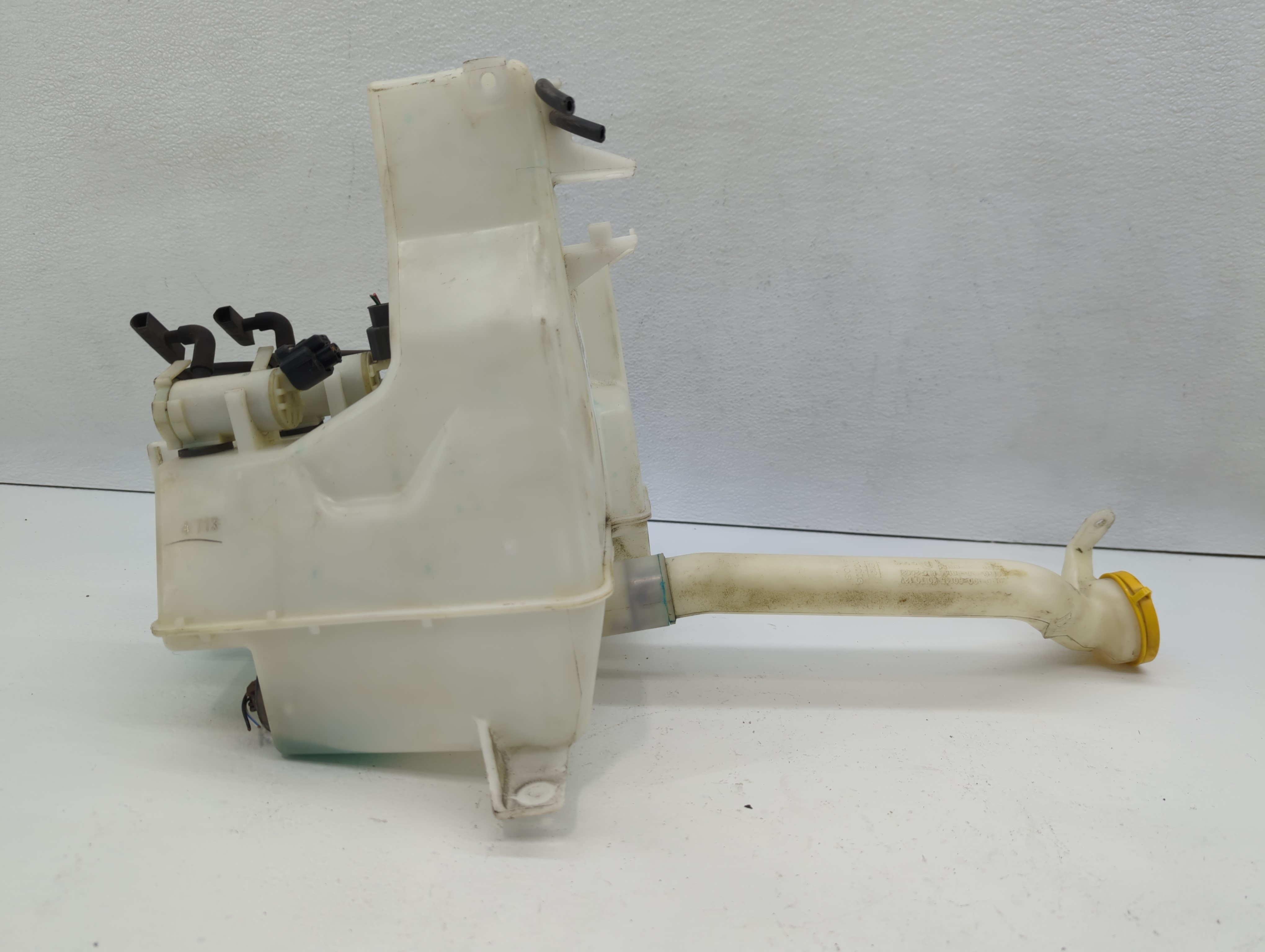 Picture of 2014 Subaru Forester Windshield Washer Fluid Reservoir Bottle Oem 576378