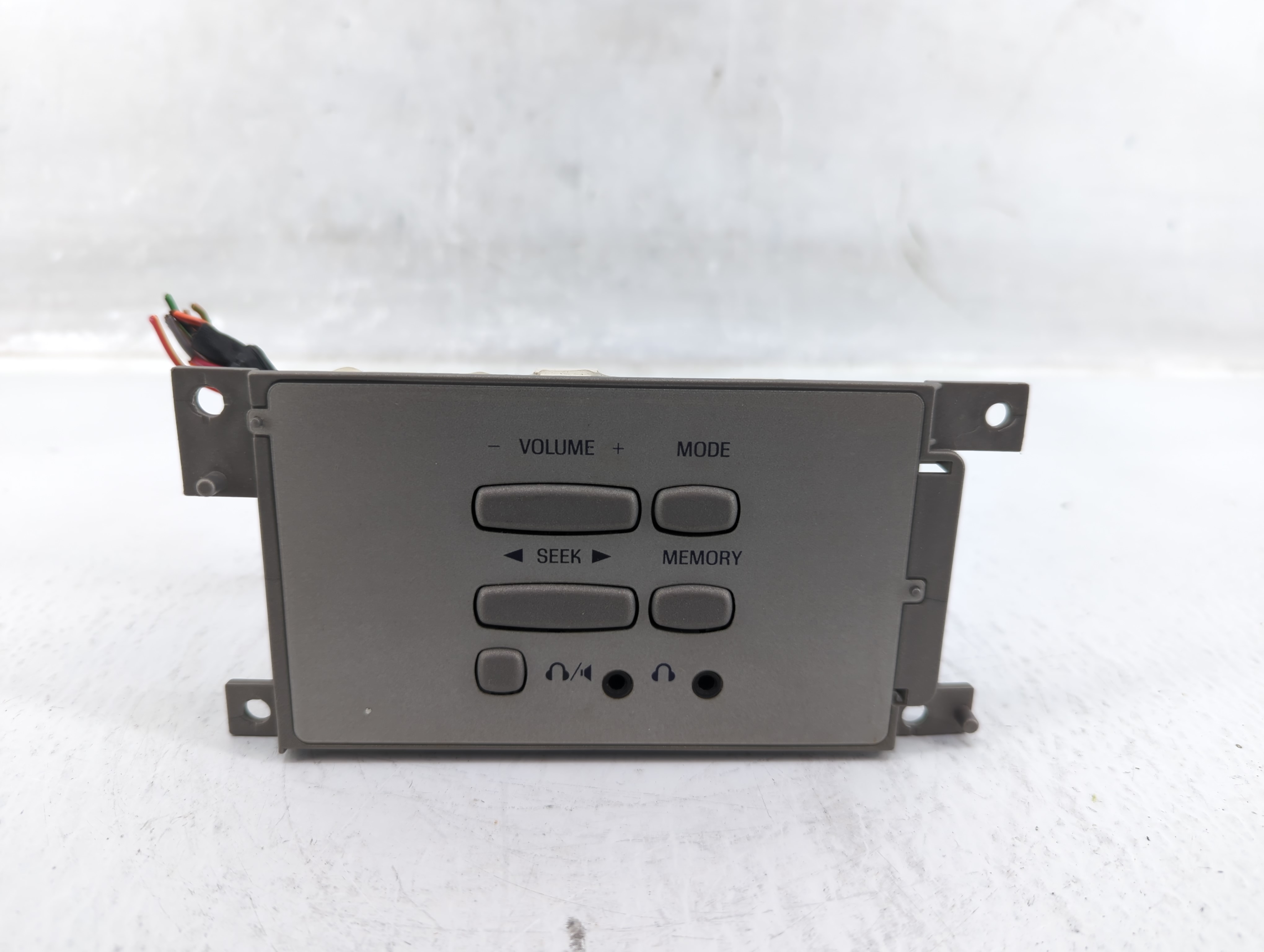 2005 Lincoln Navigator Am Fm Cd Player Radio Receiver 576413 - Oemusedautoparts1.com