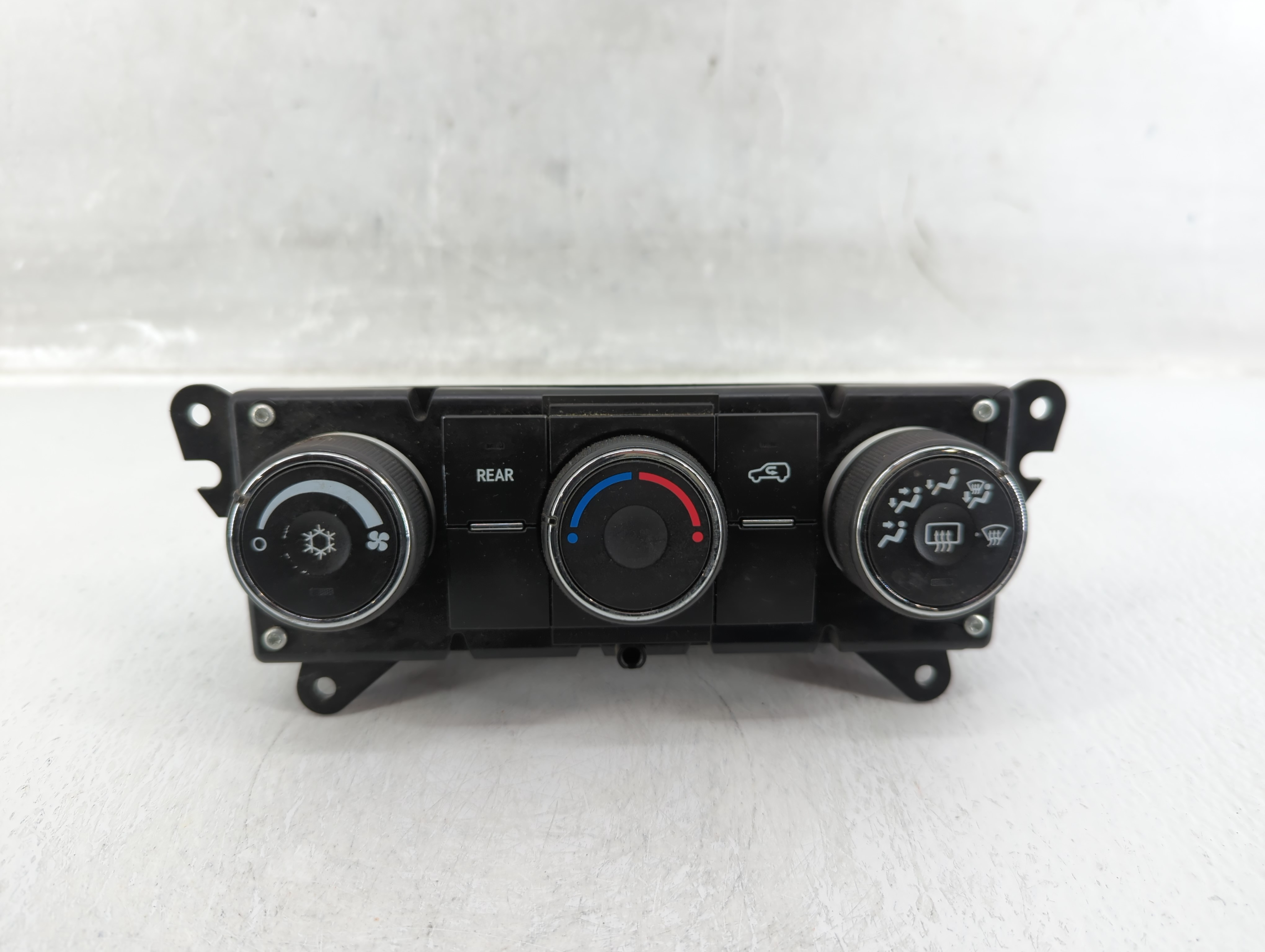 Chevrolet Traverse Ac Heater Climate Control 20917131 576466 - Oemusedautoparts1.com