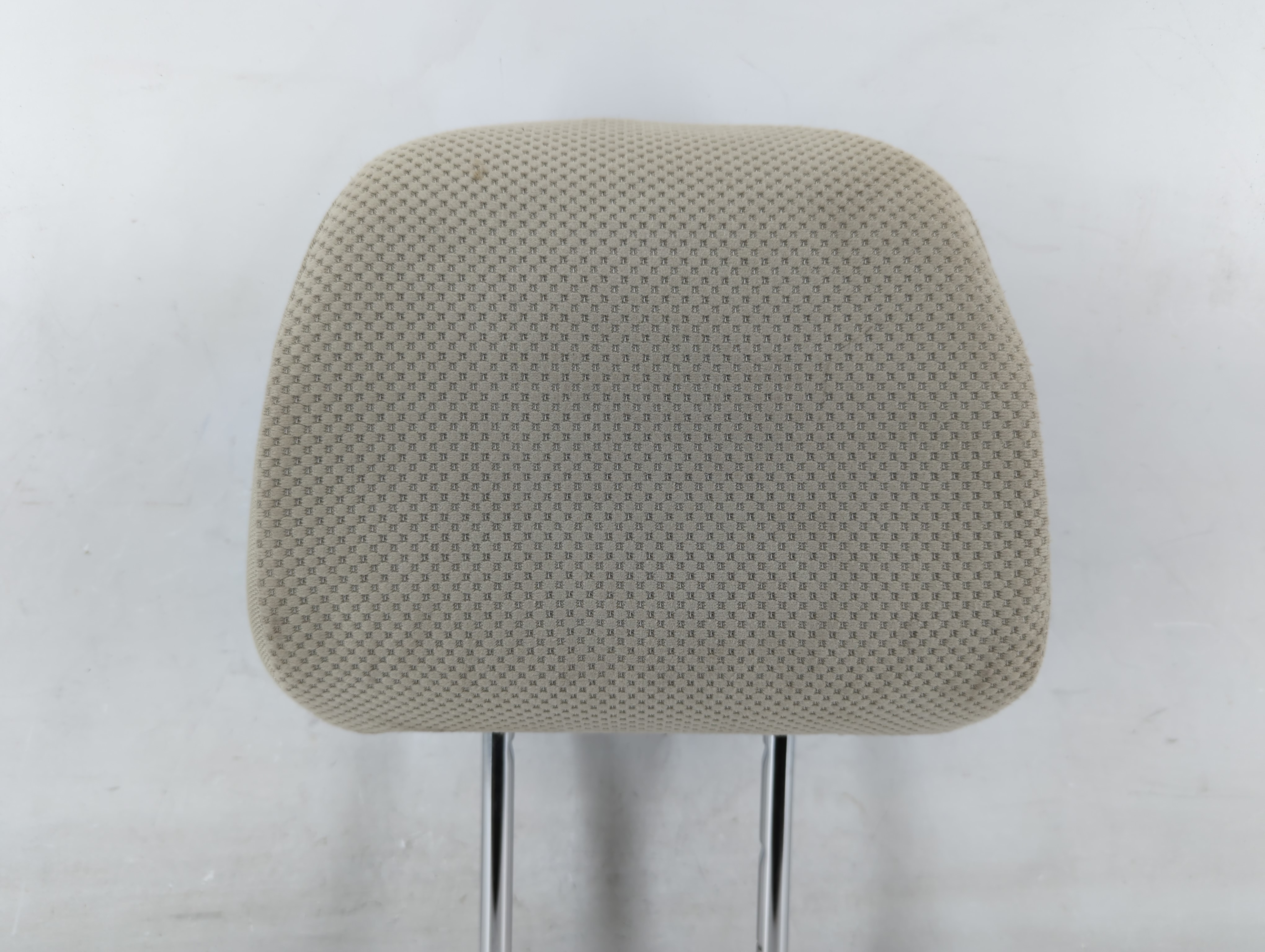 2013 Subaru Impreza Headrest Head Rest Front Driver Passenger Seat Cream 577762 - Oemusedautoparts1.com