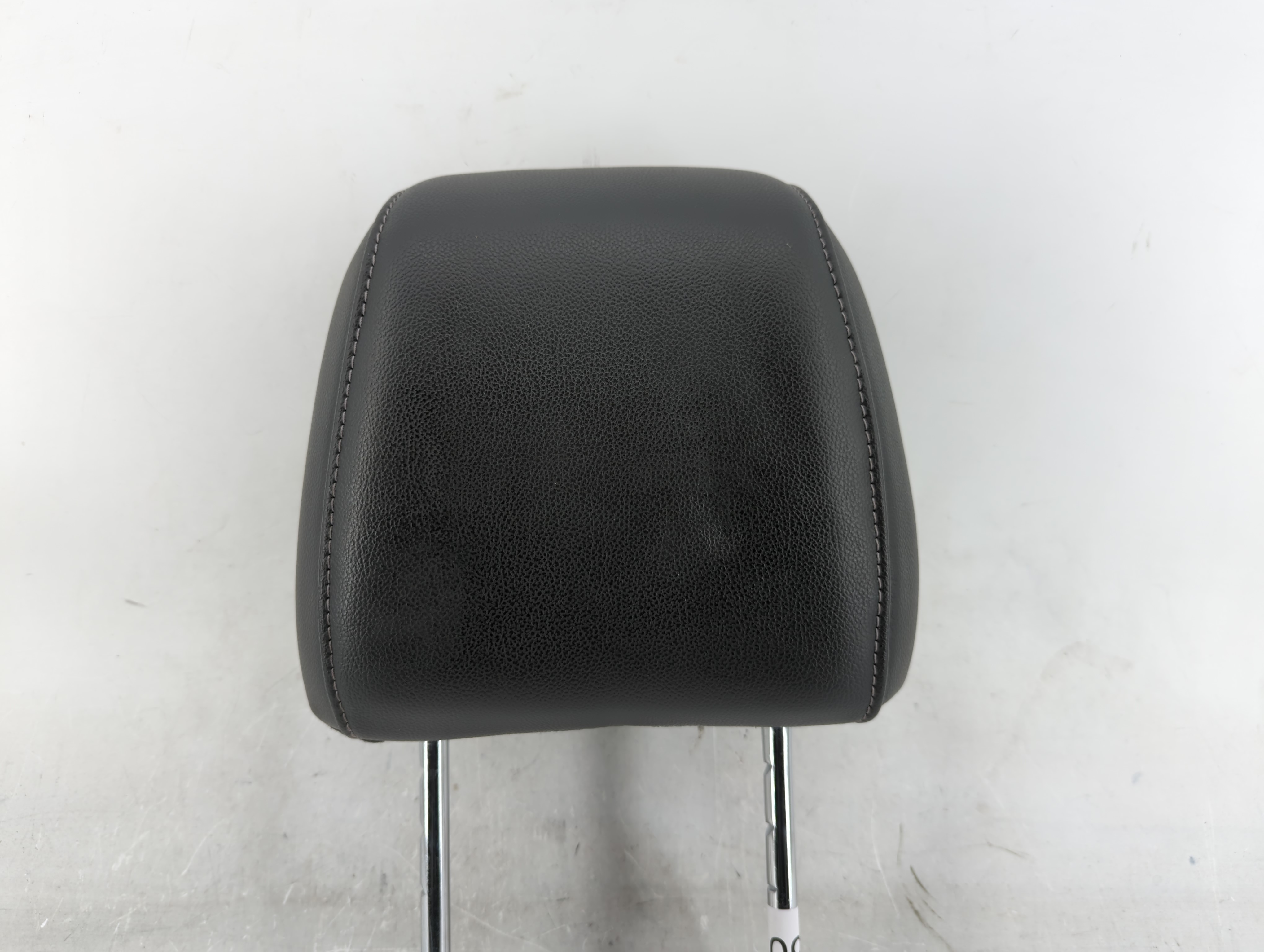 2013 Ford Escape Headrest Head Rest Front Driver Passenger Seat Black 578093 - Oemusedautoparts1.com