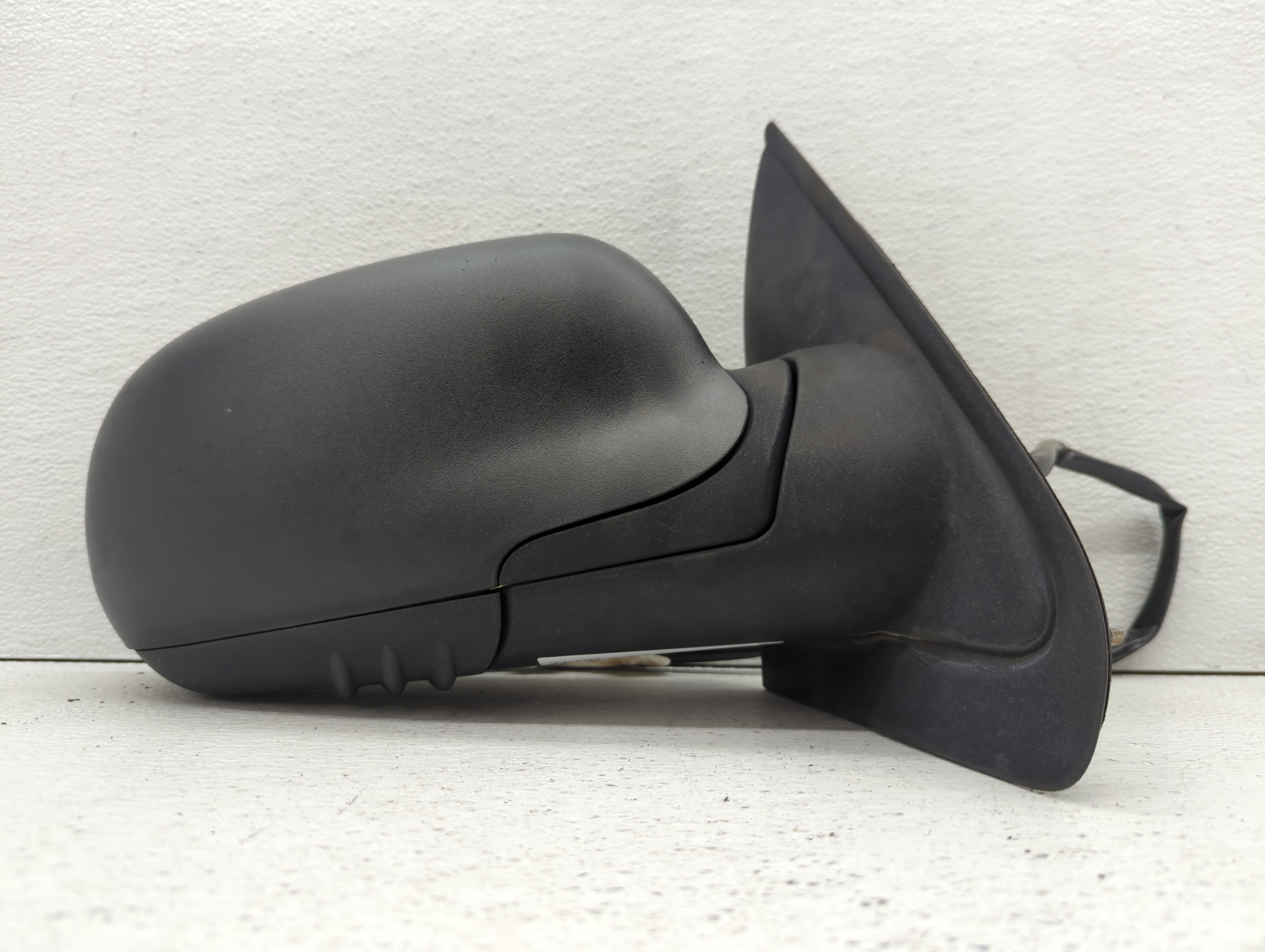 Picture of 2004-2010 Toyota Sienna Passenger Right Side View Power Door Mirror Black 579098