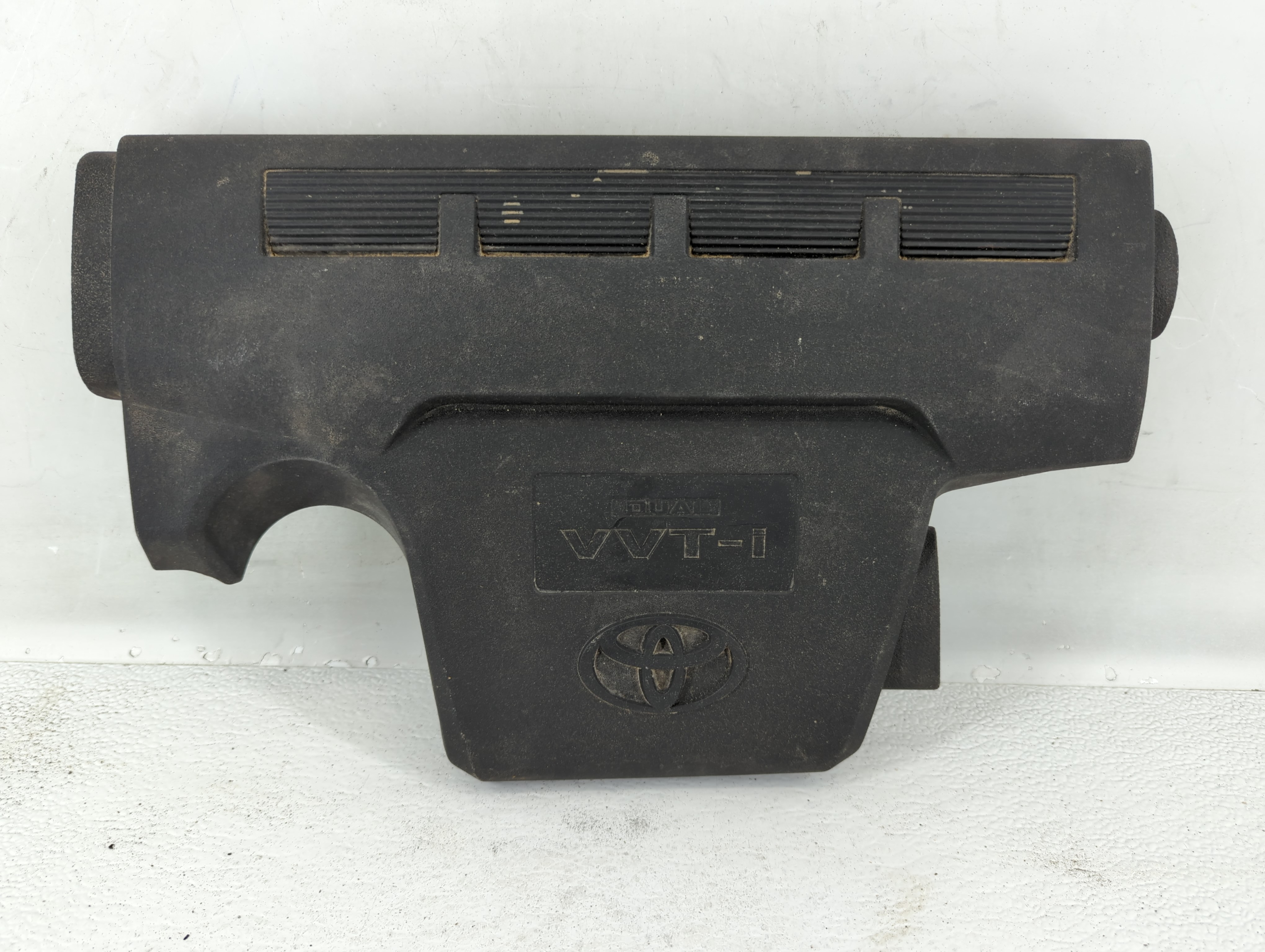 Picture of 2017 Toyota Camry Engine Cover 579784