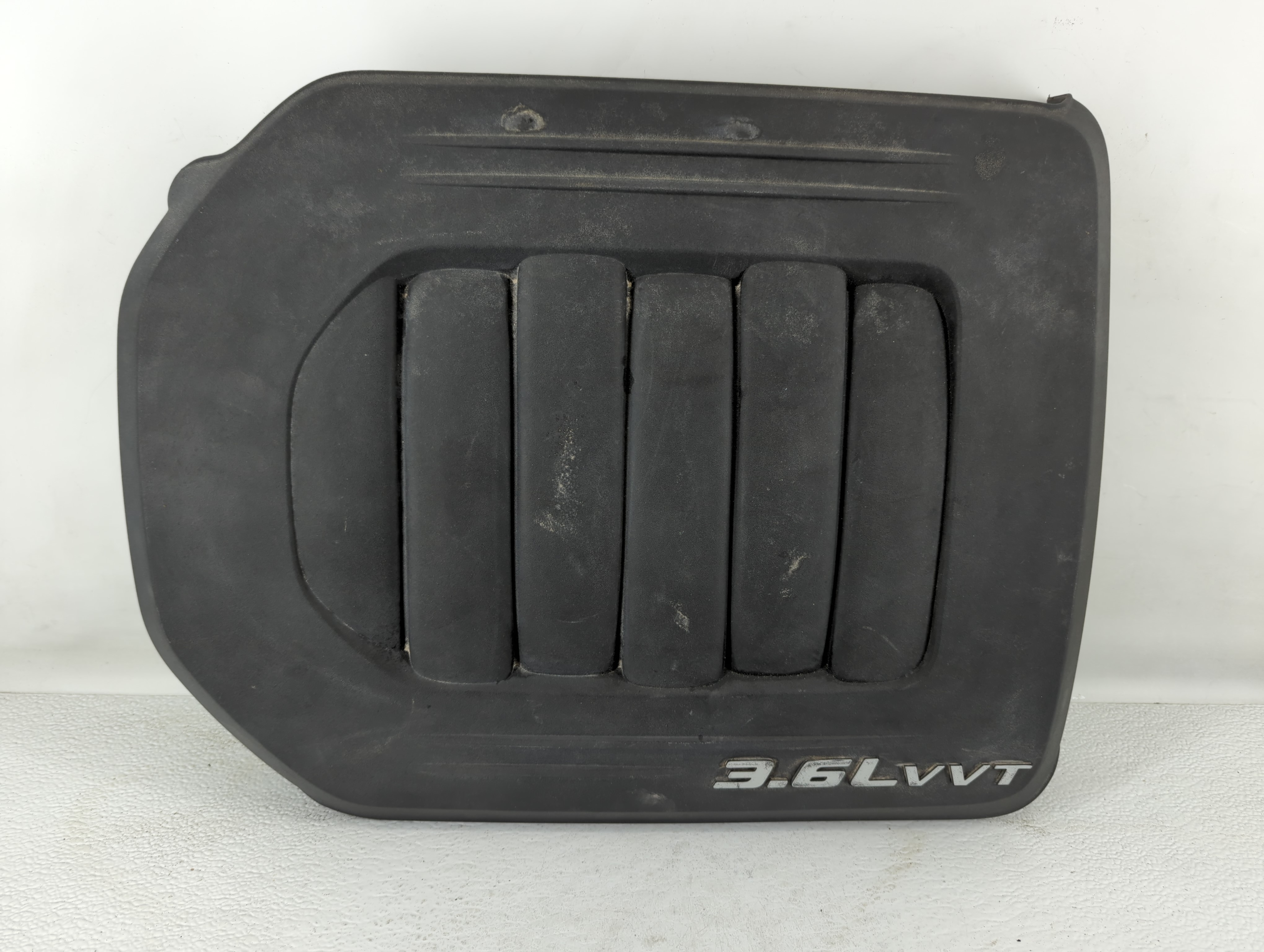 Picture of 2013 Dodge Caravan Engine Cover 579915