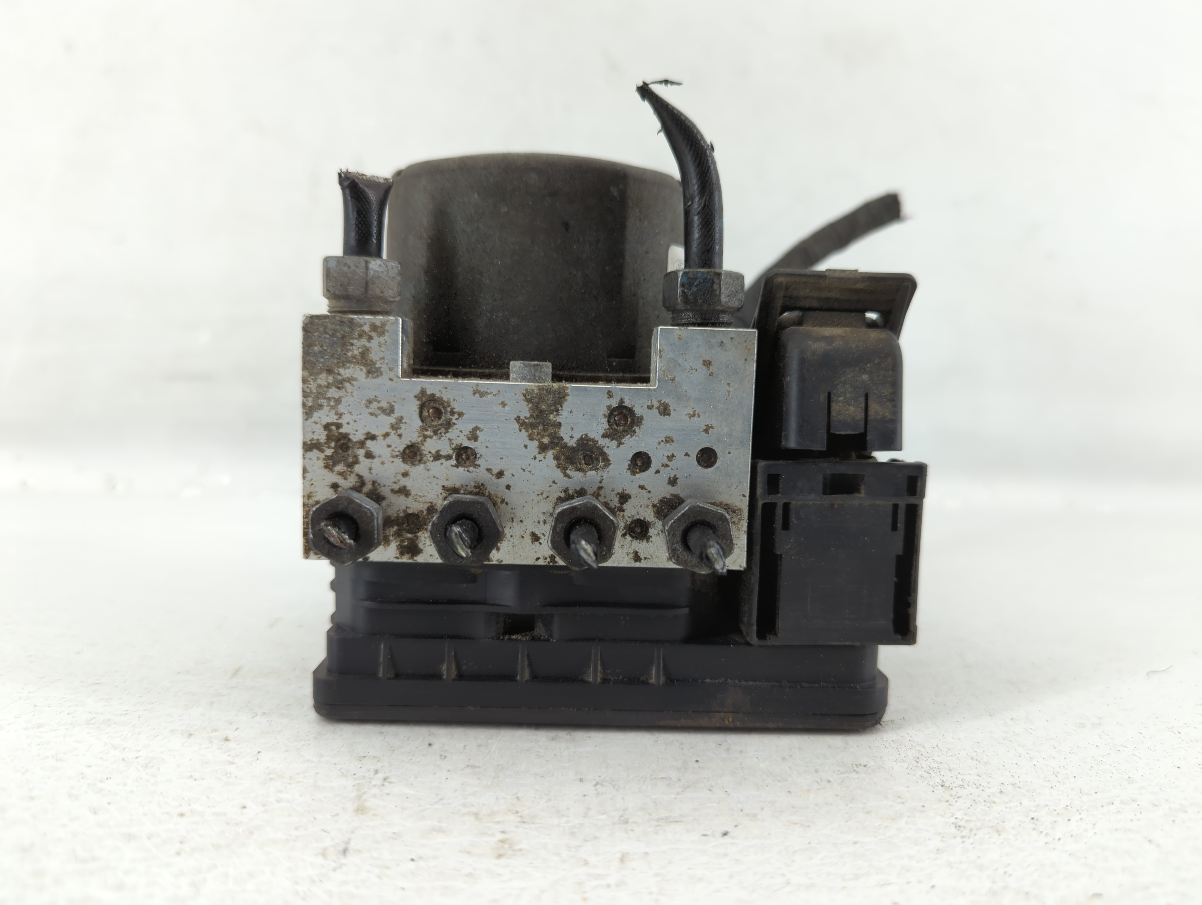 2017 Ford Explorer Abs Pump Control Module 581044 - Oemusedautoparts1.com