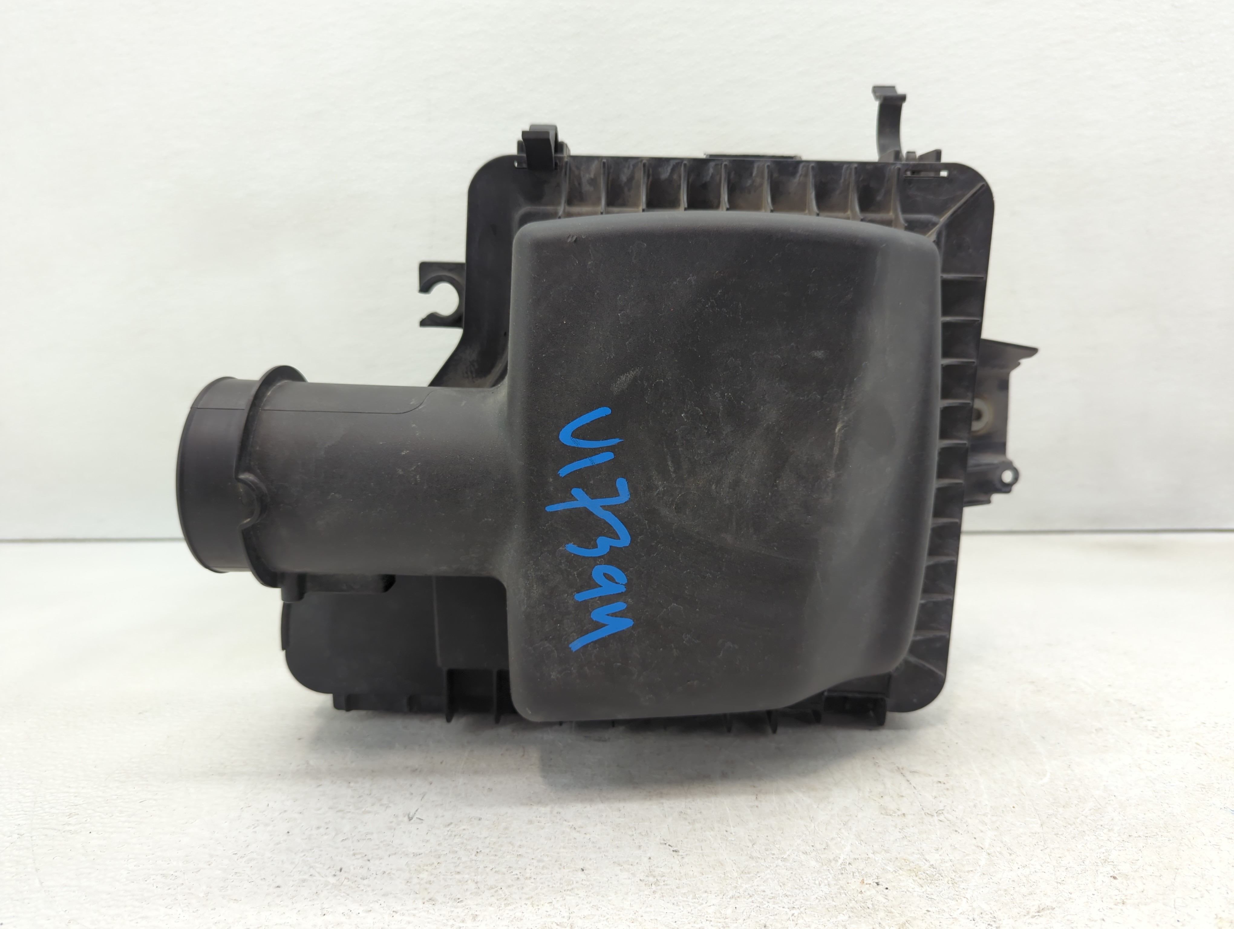 2011-2014 Ford Mustang Air Cleaner Intake-duct Hose Tube 581182 - Oemusedautoparts1.com