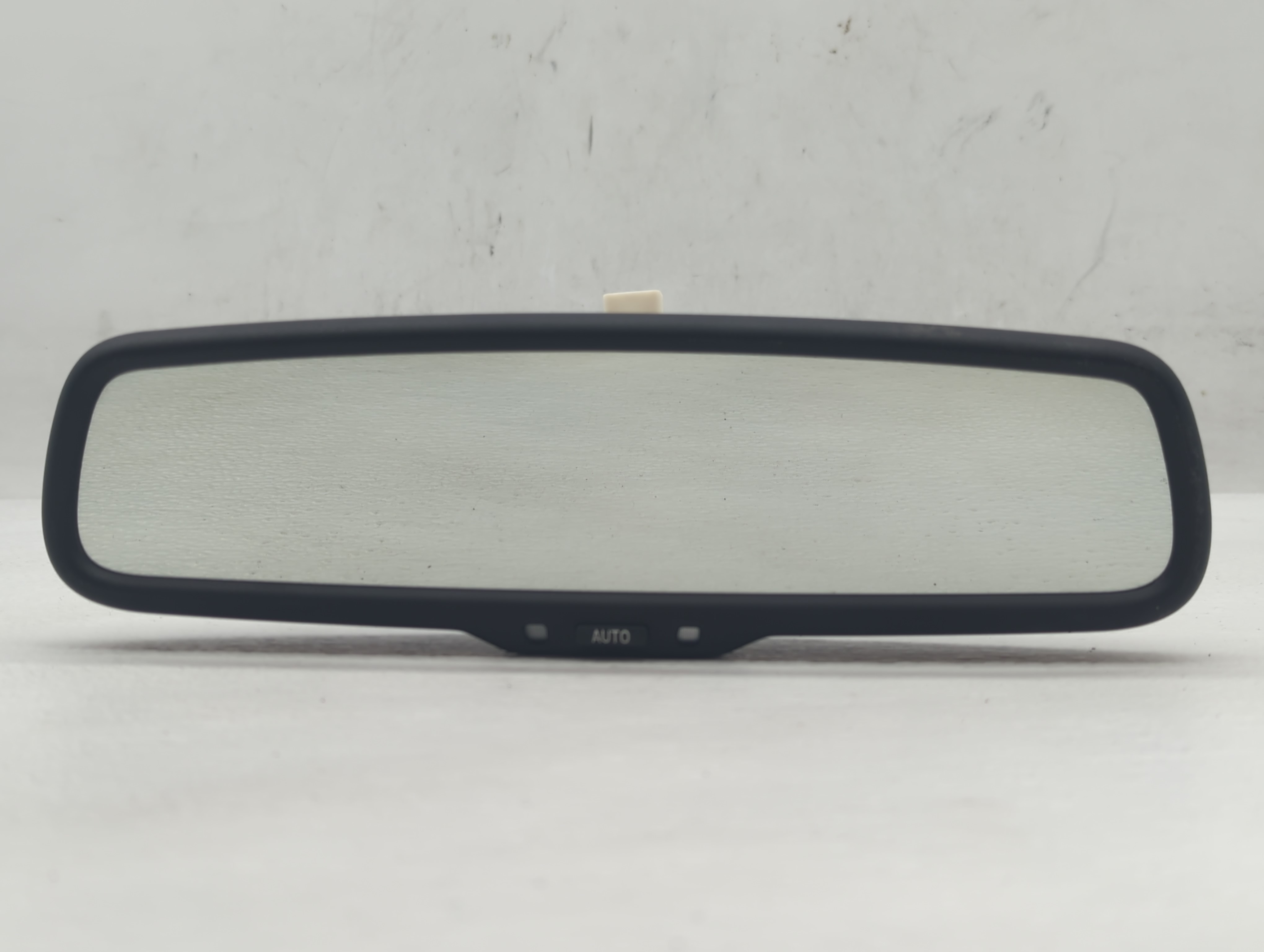 2013 Cadillac Srx Interior Rear View Mirror Oem 581692 - Oemusedautoparts1.com