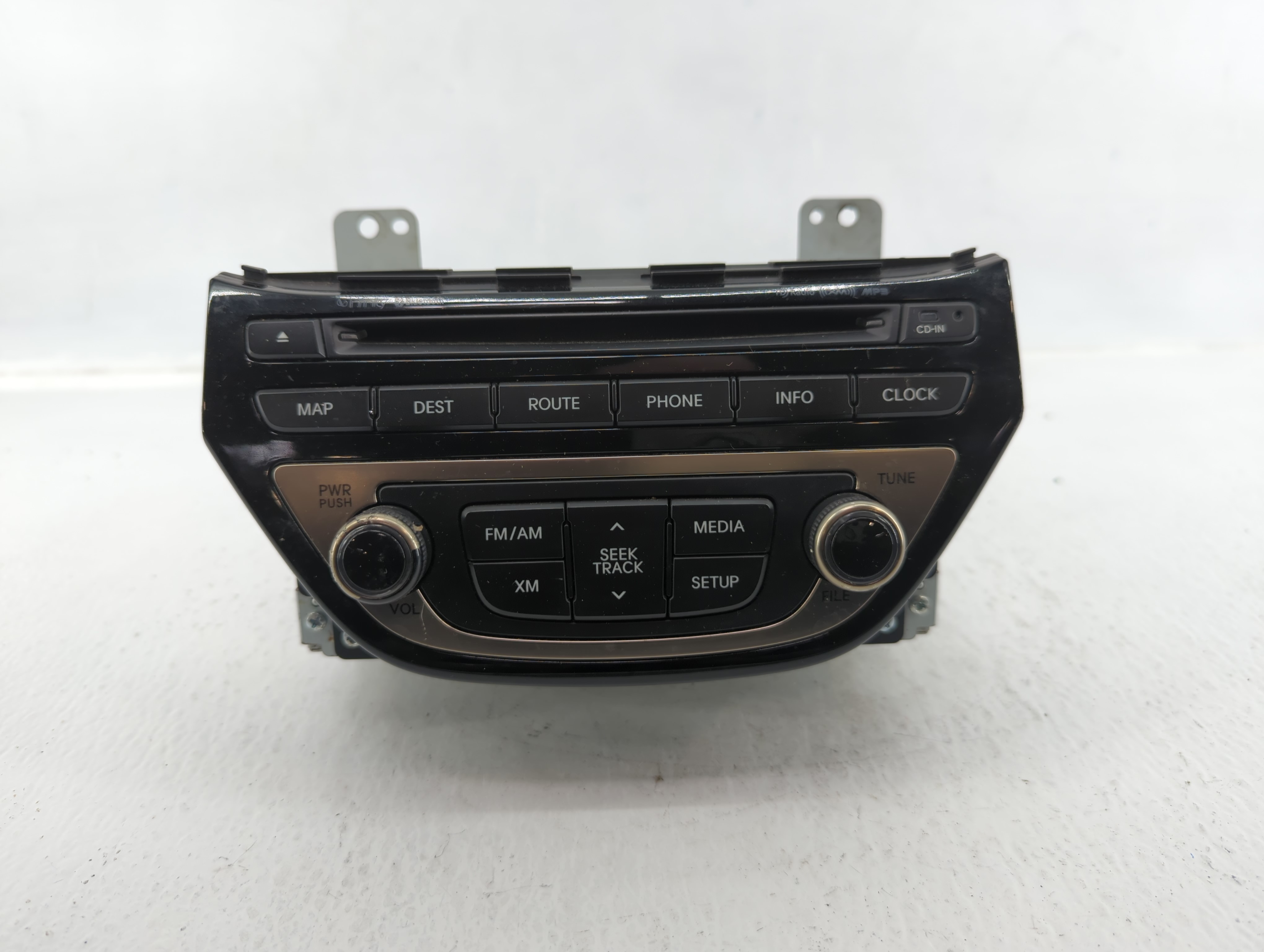 2013-2015 Hyundai Genesis Am Fm Cd Player Radio Receiver 583223 - Oemusedautoparts1.com