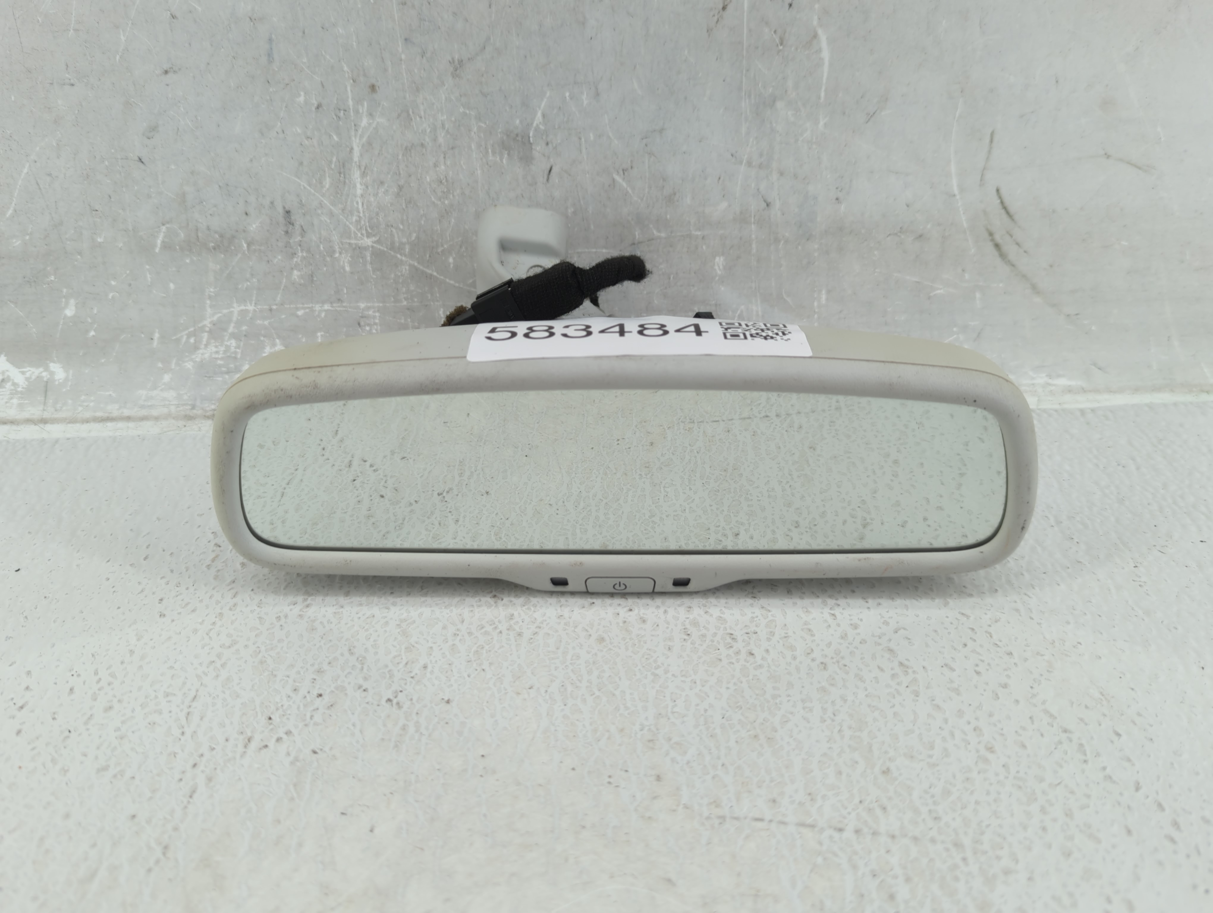 2014 Fiat 500l Interior Rear View Mirror Oem 583484 - Oemusedautoparts1.com