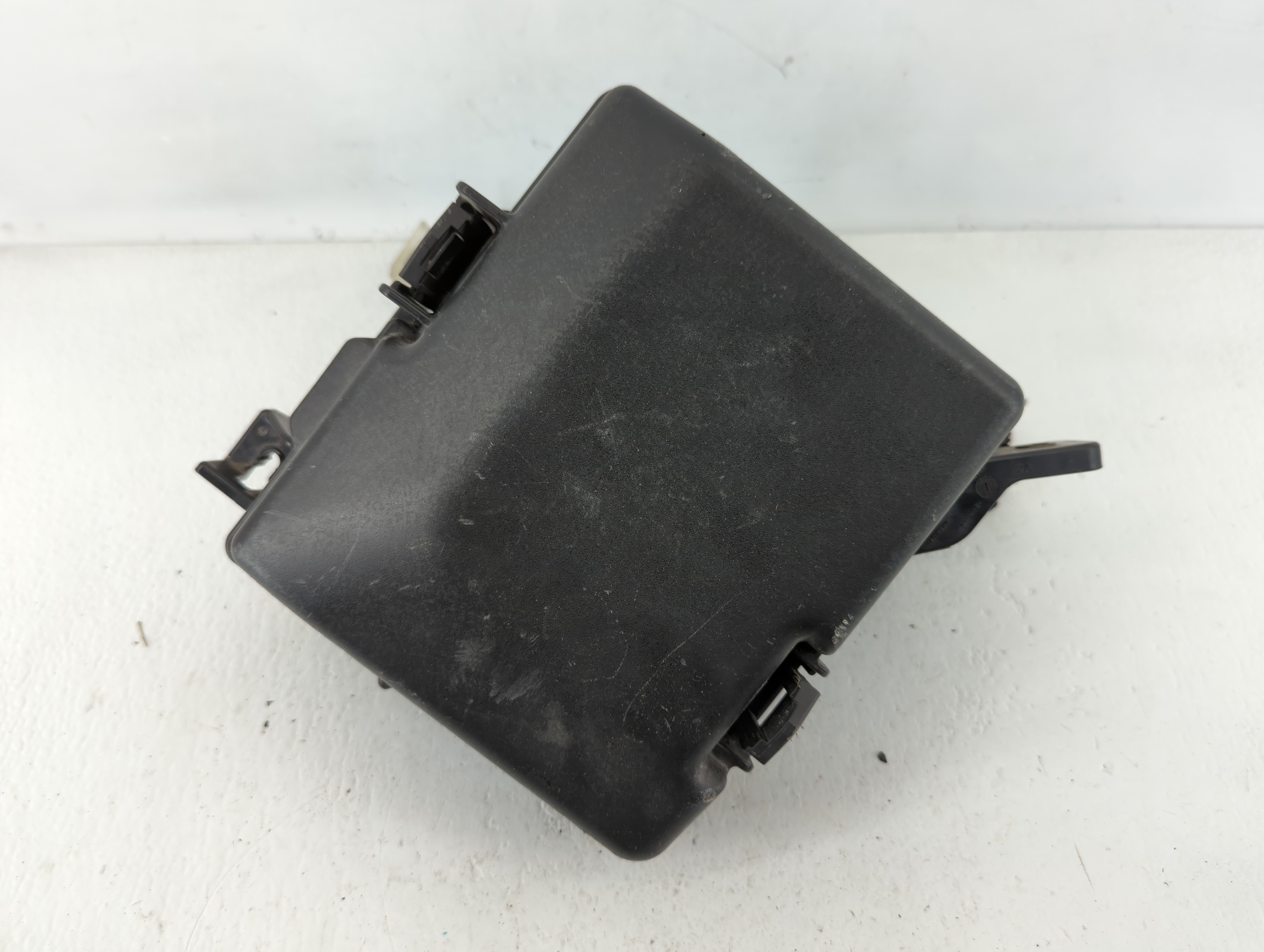 2018-2019 Hyundai Sonata Fusebox Fuse Box Relay Module 91951-c2850 584437 - Oemusedautoparts1.com