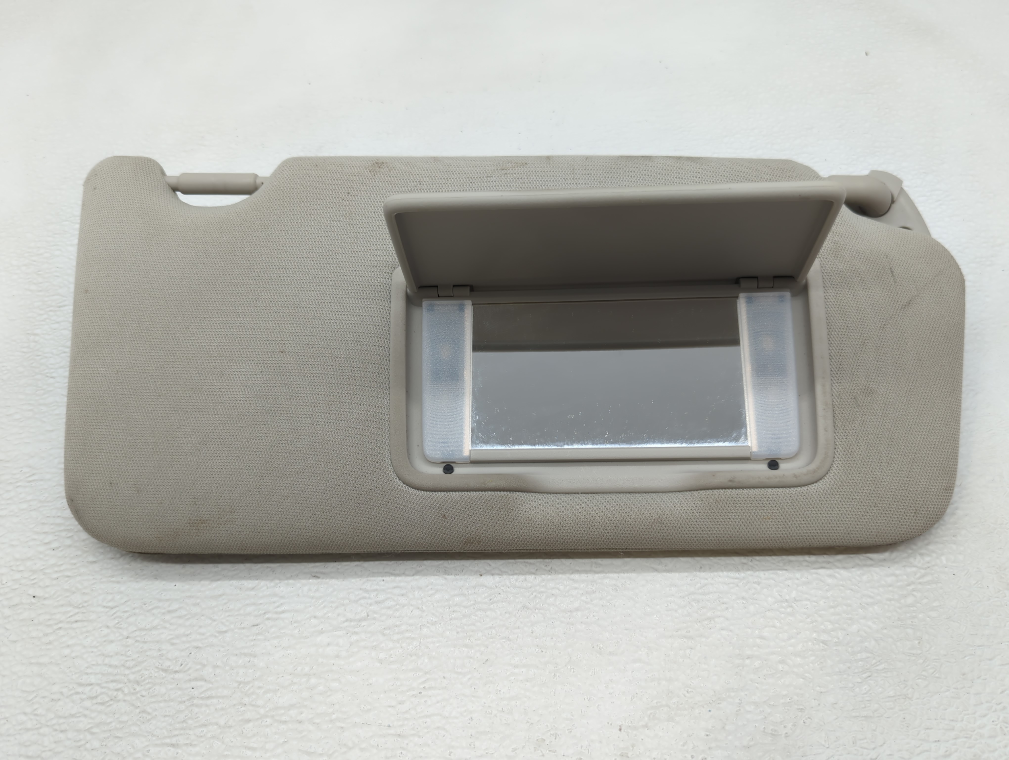2010-2014 Subaru Legacy Passenger Sun Visor Mirror Right Sunvisor Grey 585091 - Oemusedautoparts1.com
