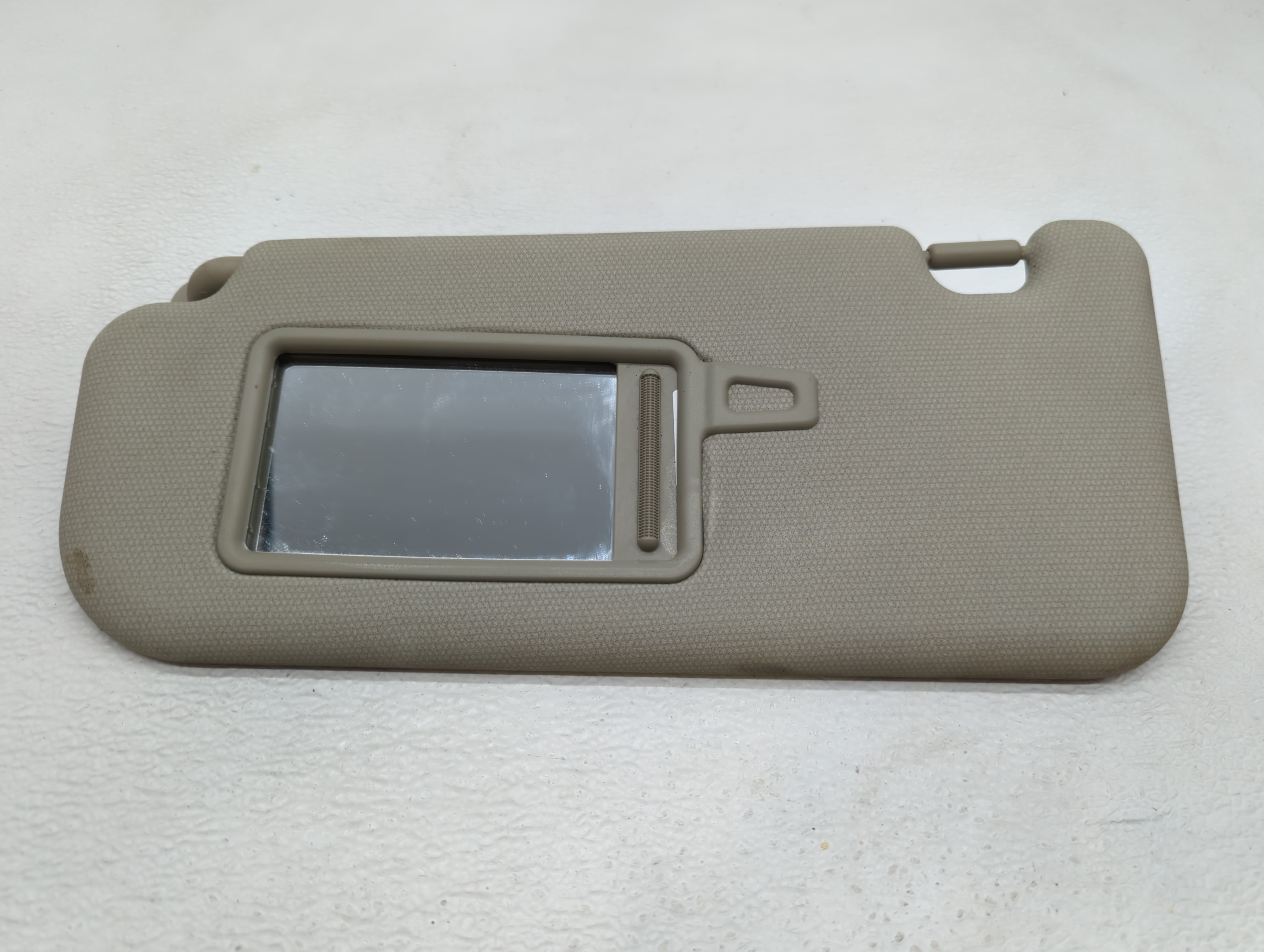 2012-2017 Kia Rio Driver Sun Visor Mirror Left Sunvisor Grey 585093 - Oemusedautoparts1.com