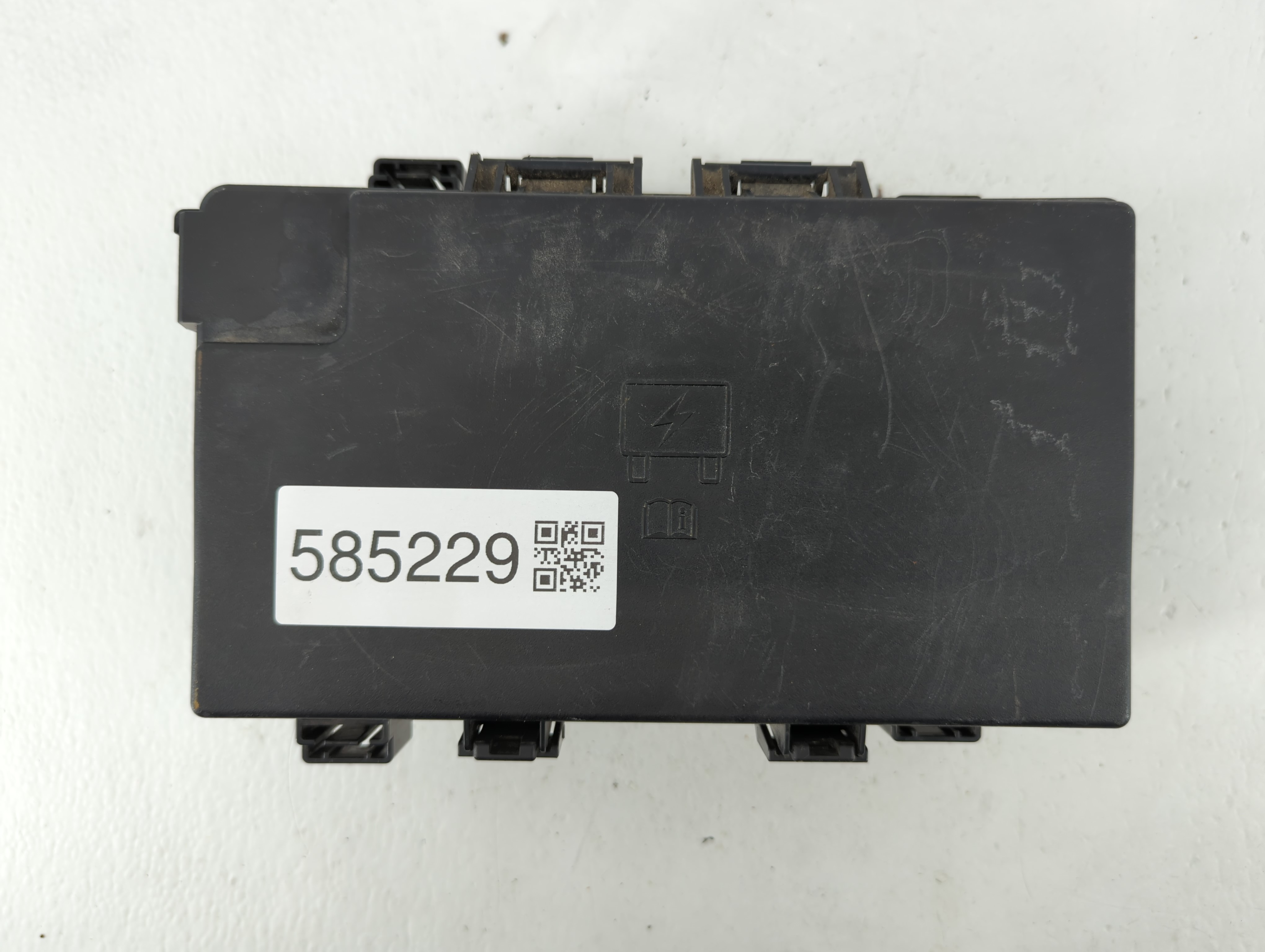 Picture of 2016 Ram 1500 Fusebox Fuse Box Relay Module |p6822371ab 585229