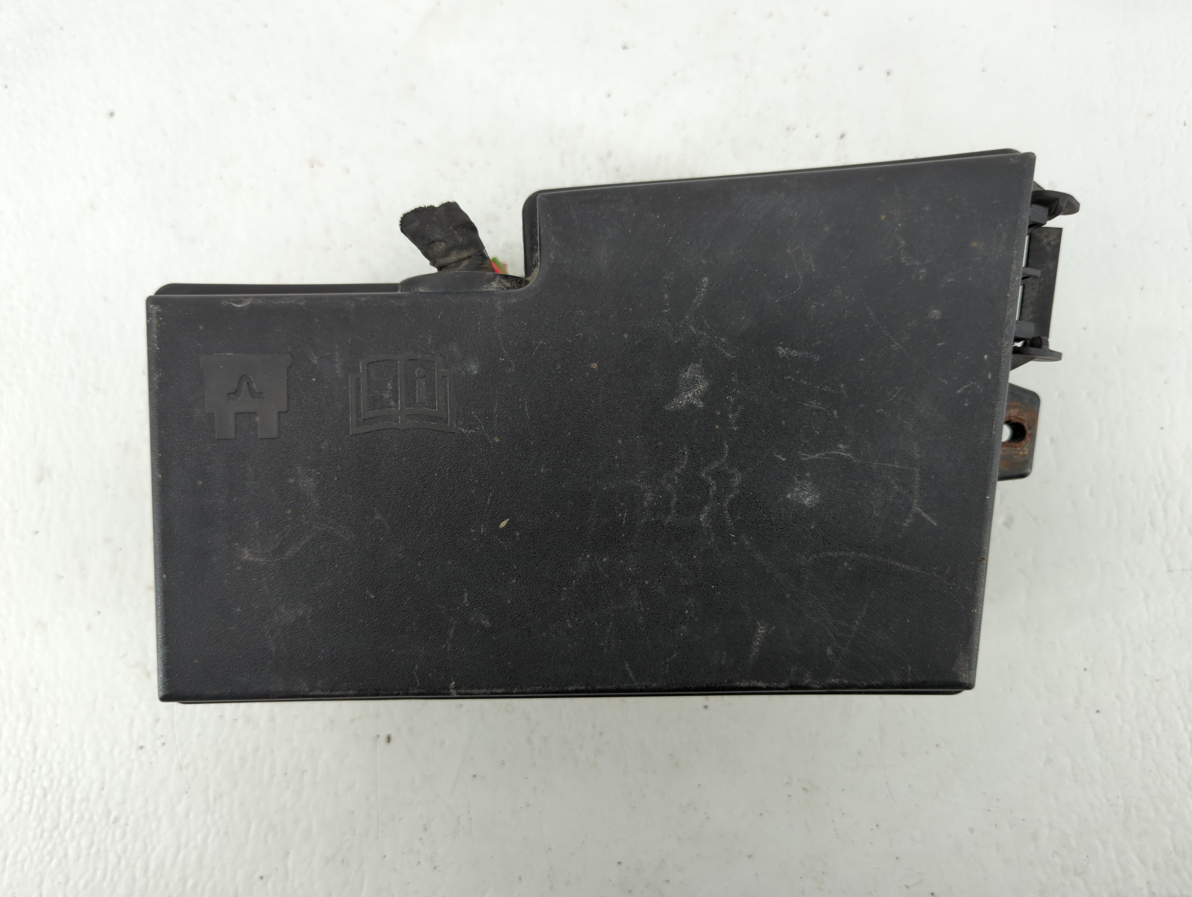 Picture of 2013-2016 Ford Escape Fusebox Fuse Box Relay Module Av6t-14a067-ad 586296