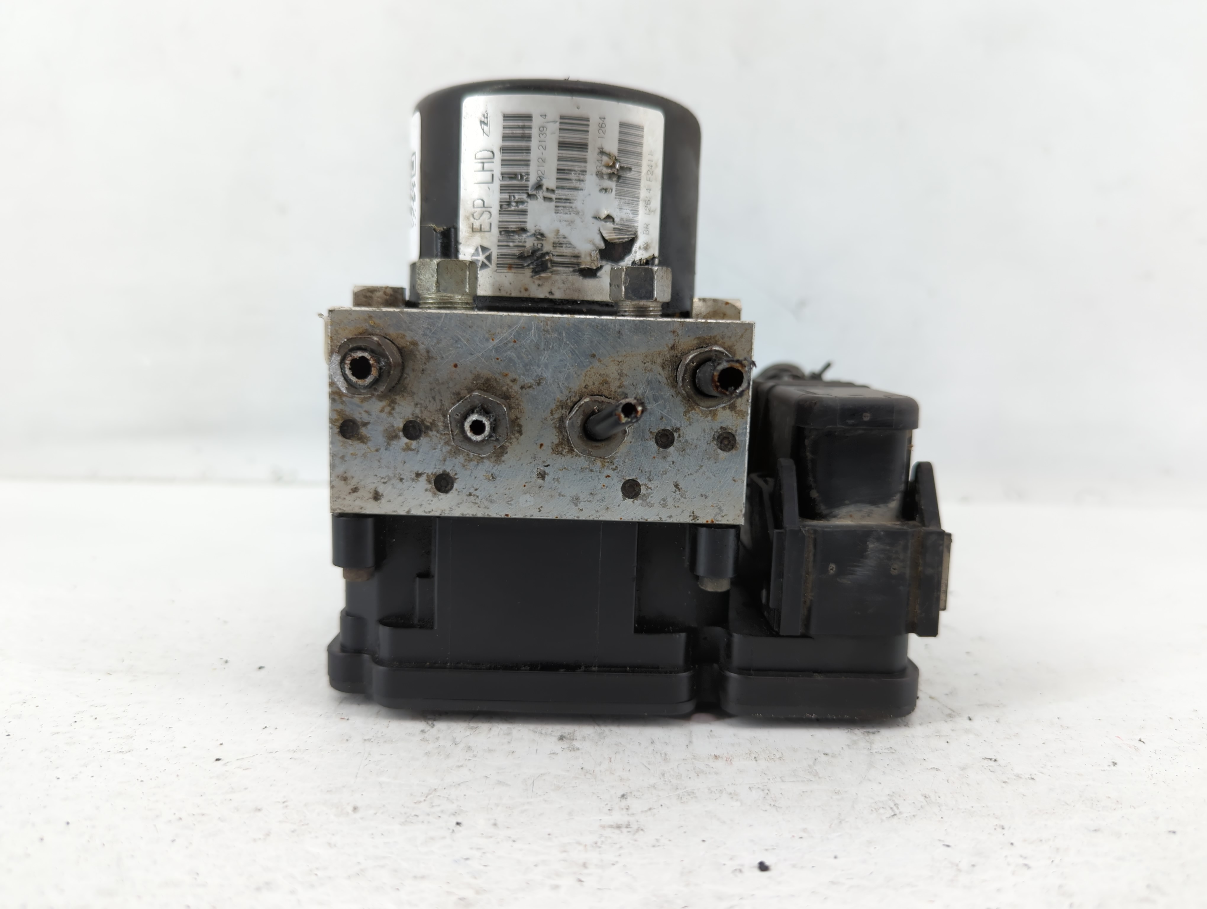 2014 Dodge Journey Abs Pump Control Module 586542 - Oemusedautoparts1.com