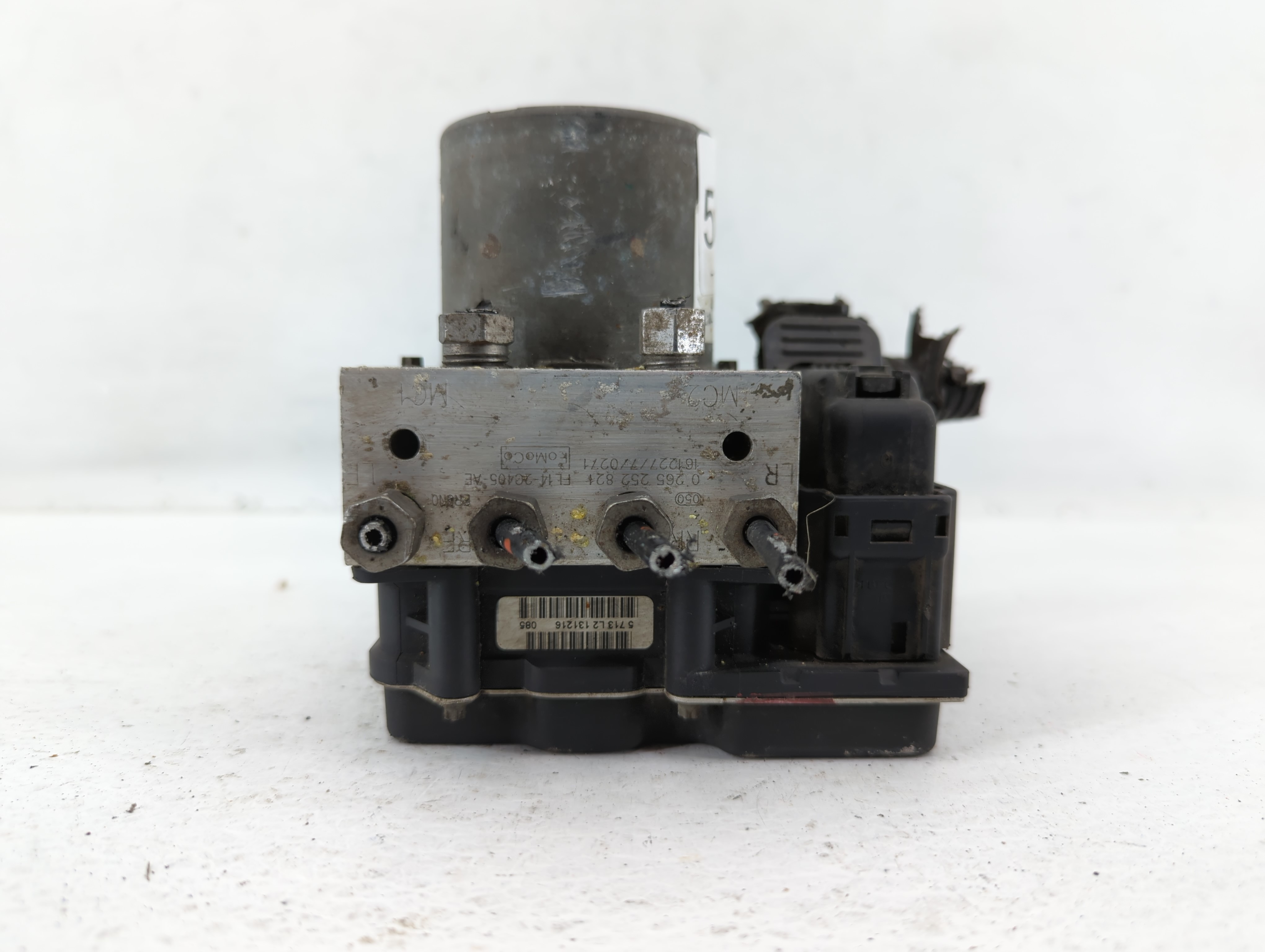 Ford Expedition Abs Pump Control Module 586741 - Oemusedautoparts1.com