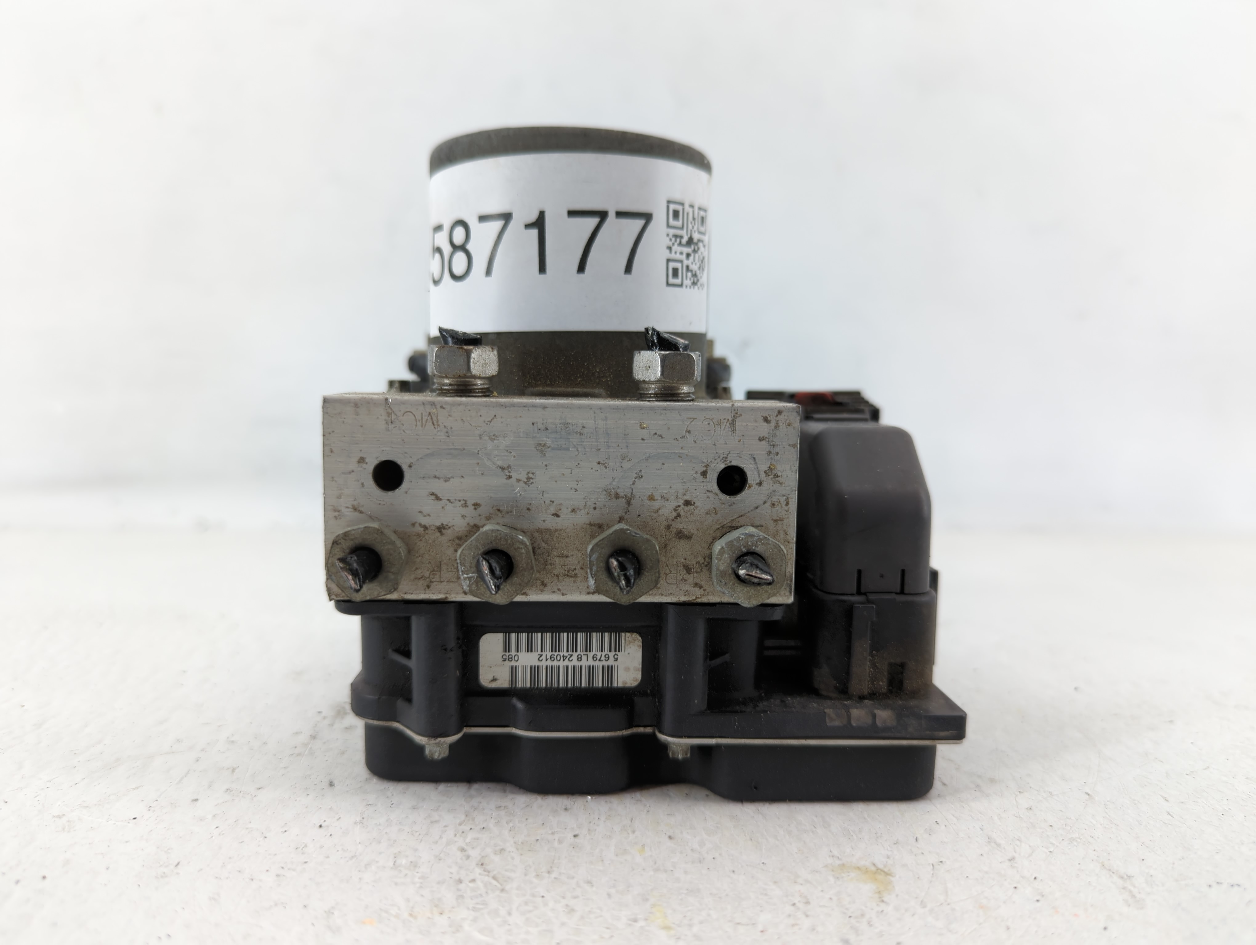Ford Mustang Abs Pump Control Module 587177 - Oemusedautoparts1.com