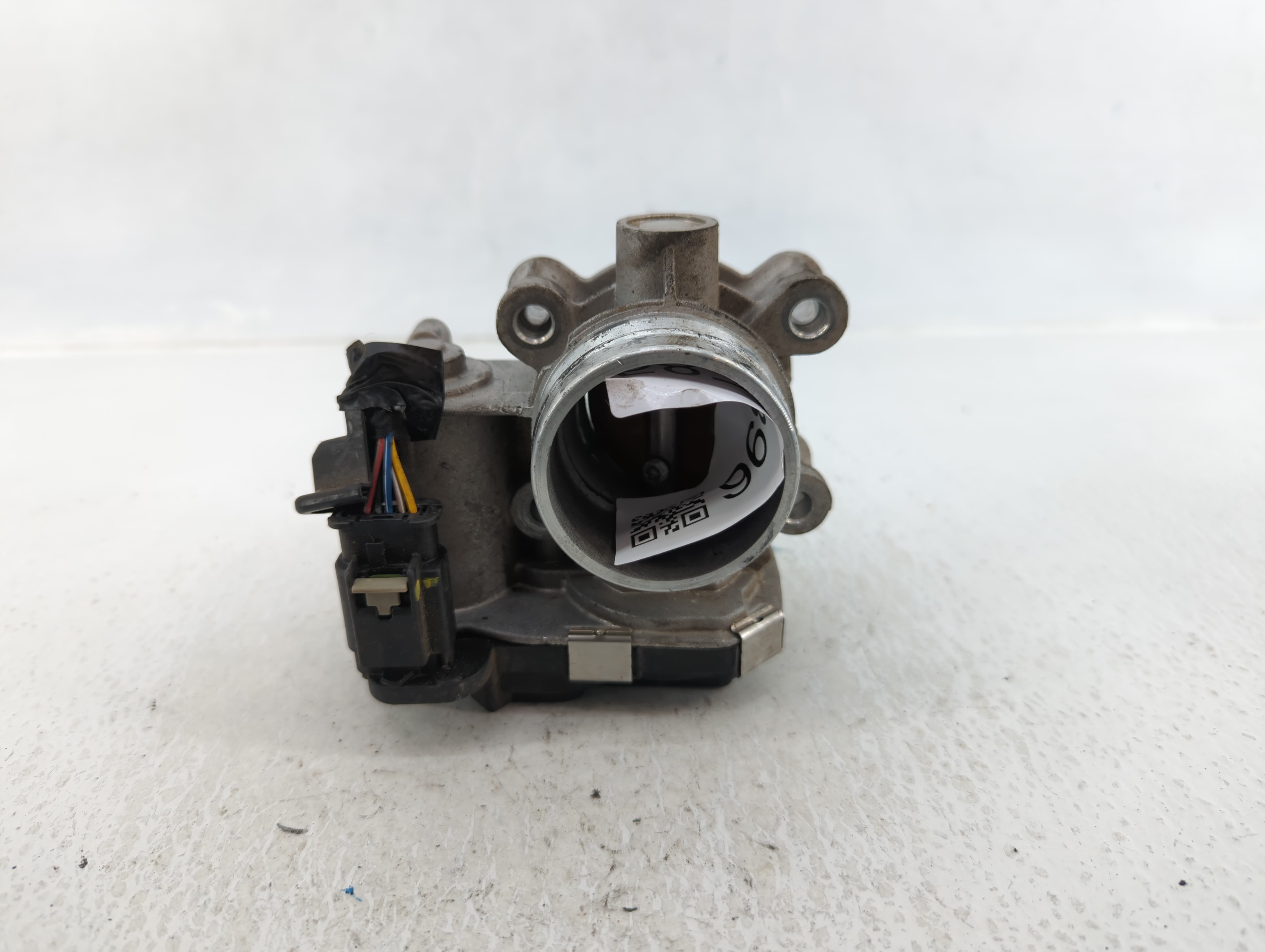 Picture of 2016-2021 Chevrolet Malibu Throttle Body 587396