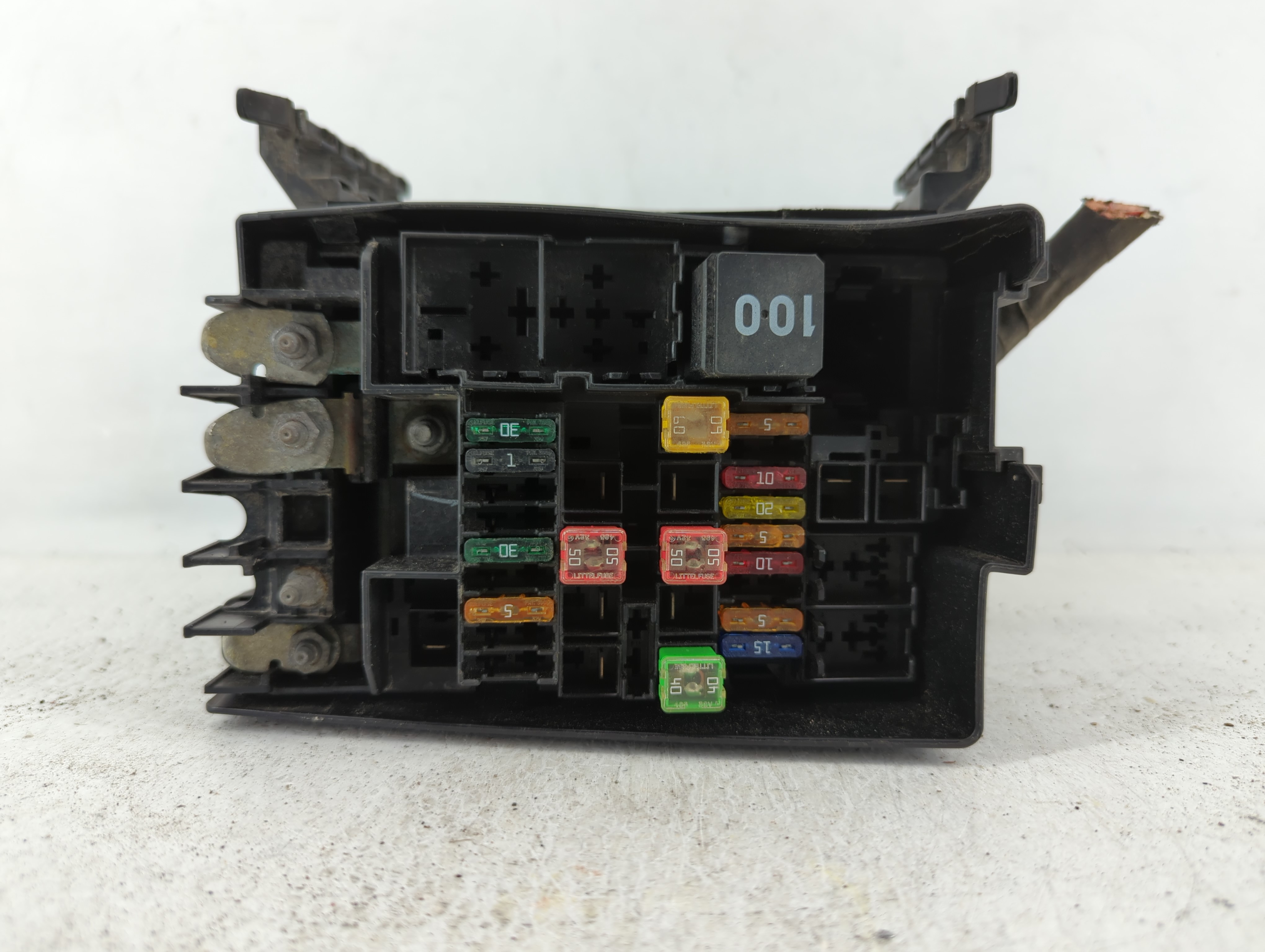 Picture of 2010-2014 Volkswagen Jetta Fusebox Fuse Box Relay Module 587425