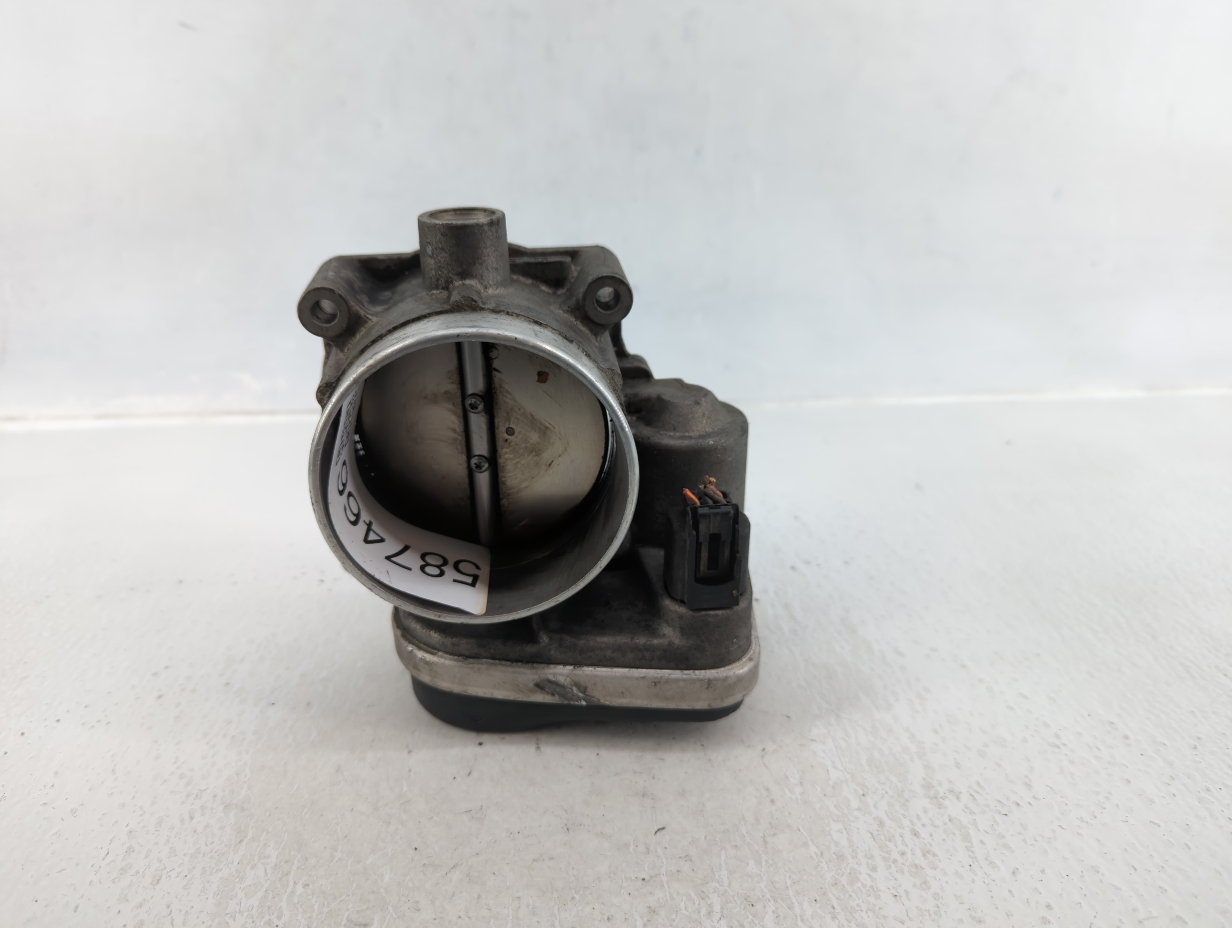 Picture of 2005-2010 Dodge Ram 1500 Throttle Body 587466