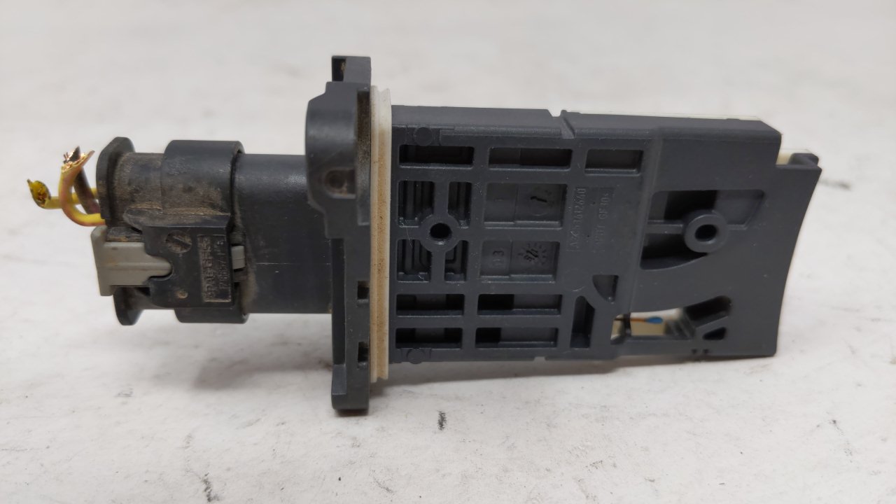 Picture of 2015-2017 Chrysler 200 Mass Air Flow Meter Maf 58756