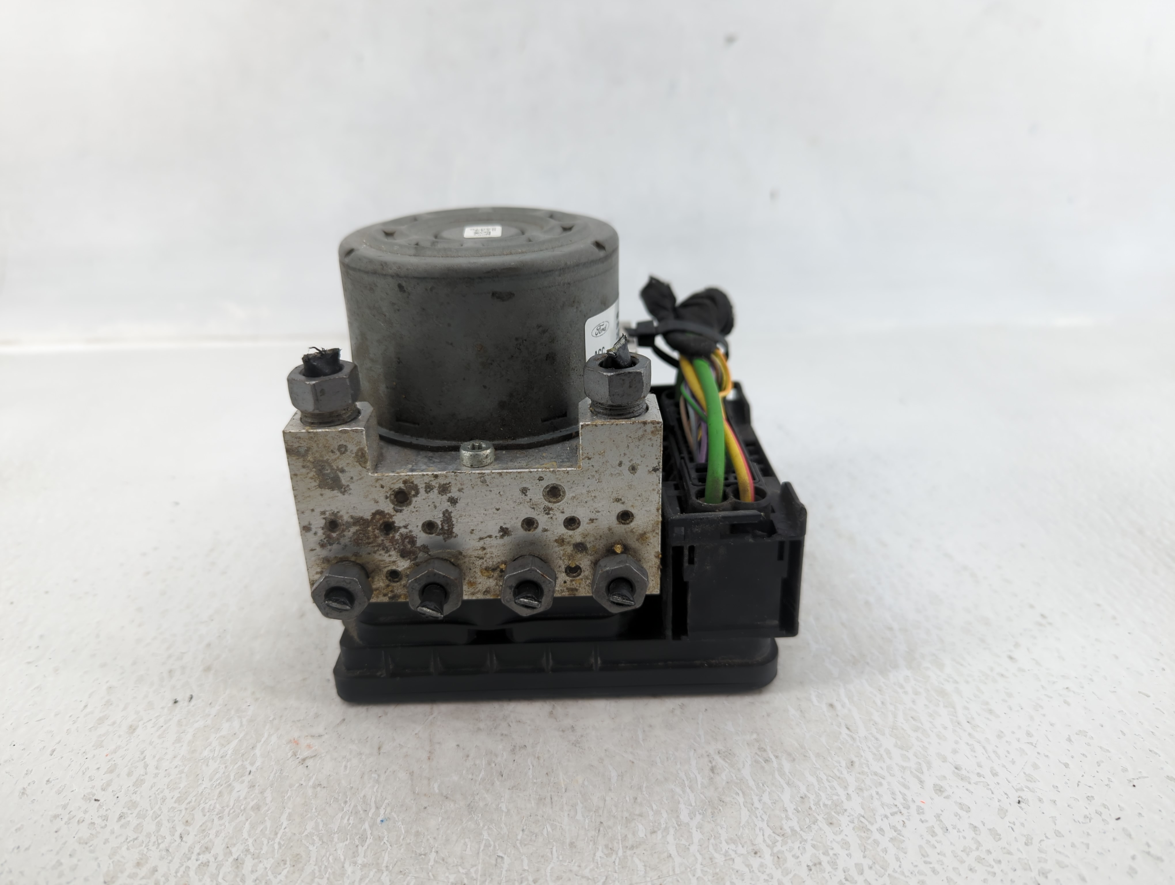 2018 Ford Explorer Abs Pump Control Module 587639 - Oemusedautoparts1.com