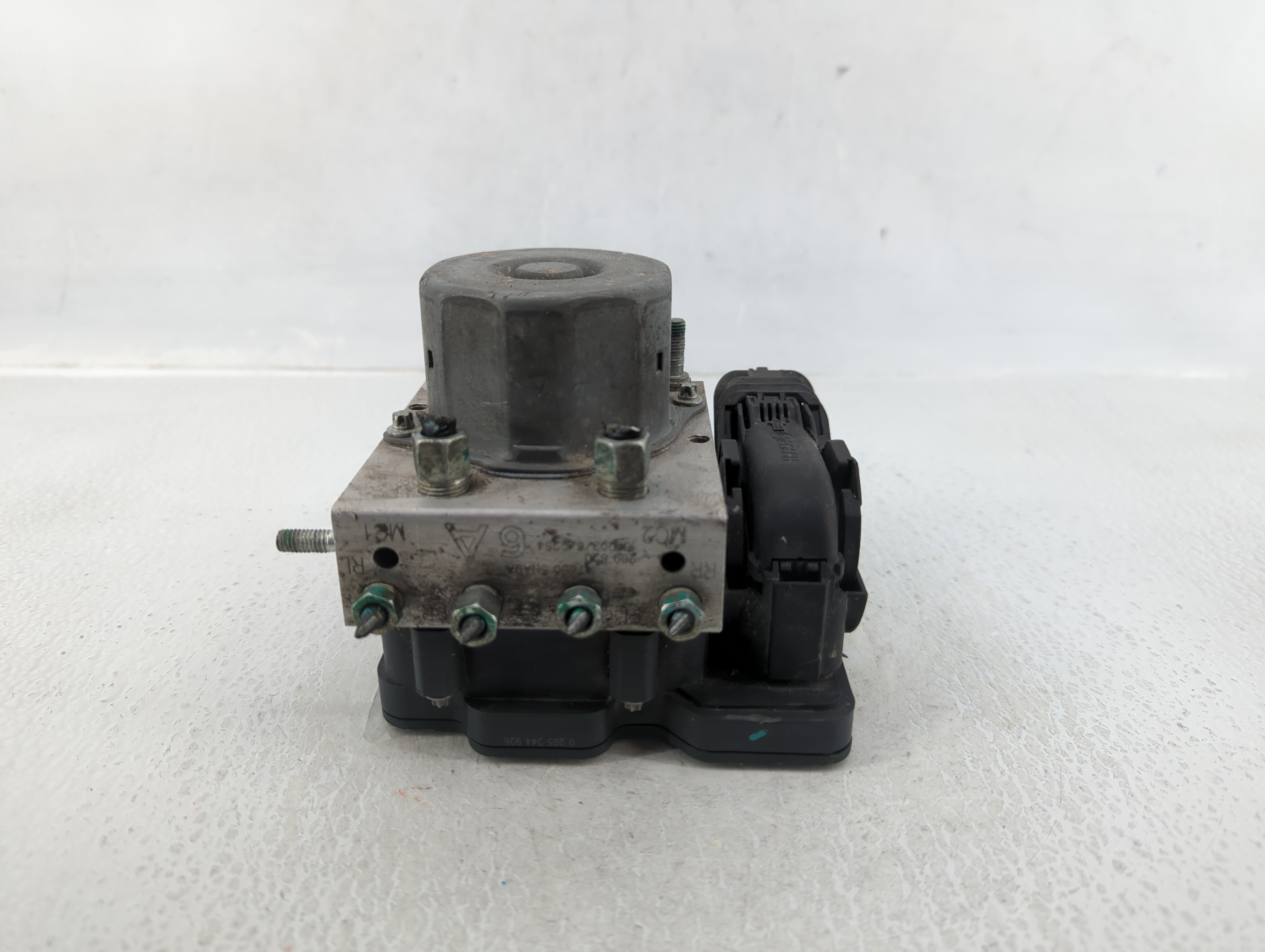 Picture of 2015-2016 Nissan Rogue Abs Pump Control Module 587749