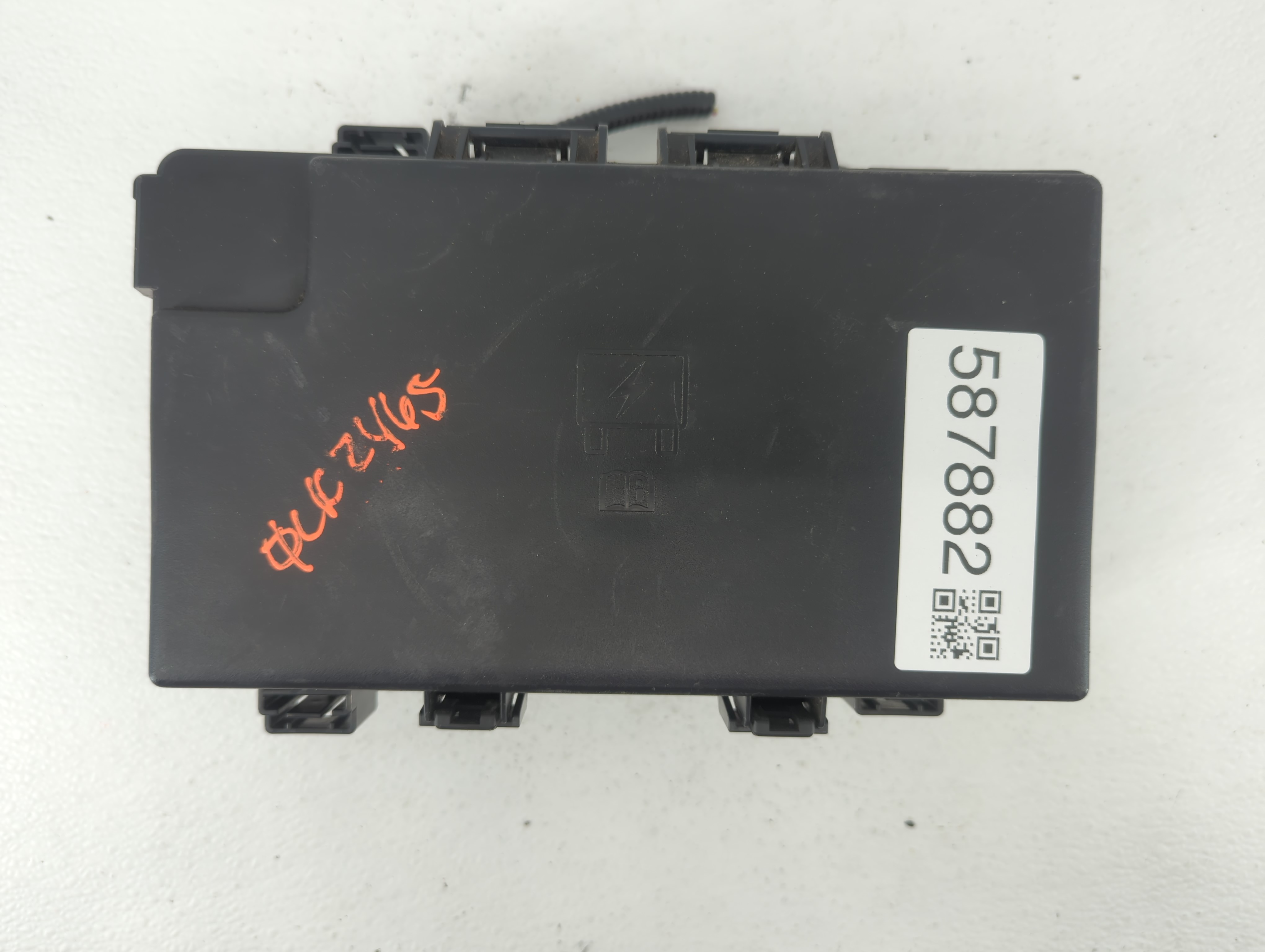 Picture of 2016 Ram 1500 Fusebox Fuse Box Relay Module P6822371ac 587882