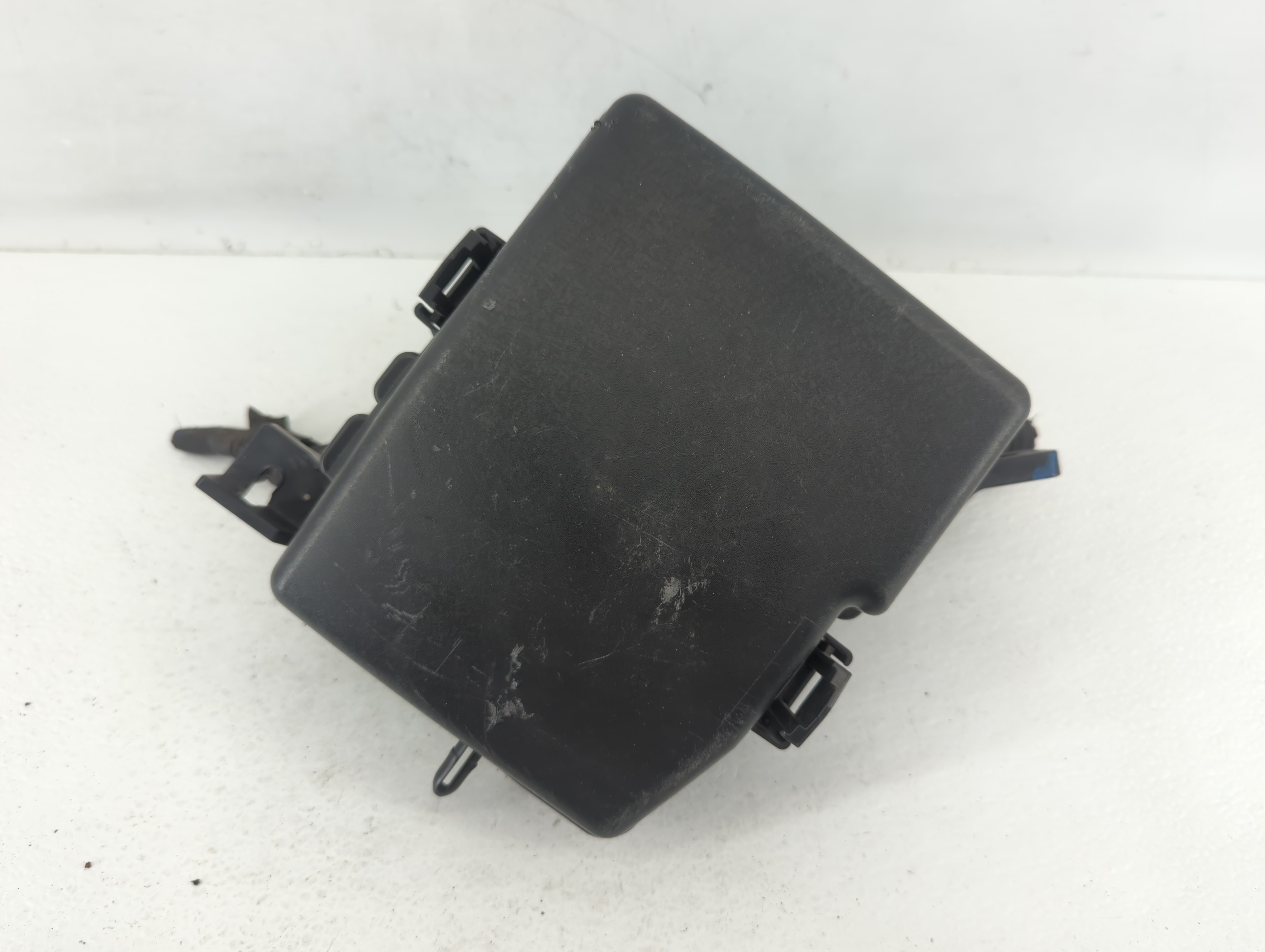 2011-2014 Hyundai Sonata Fusebox Fuse Box Relay Module 91950-3s711 588029 - Oemusedautoparts1.com