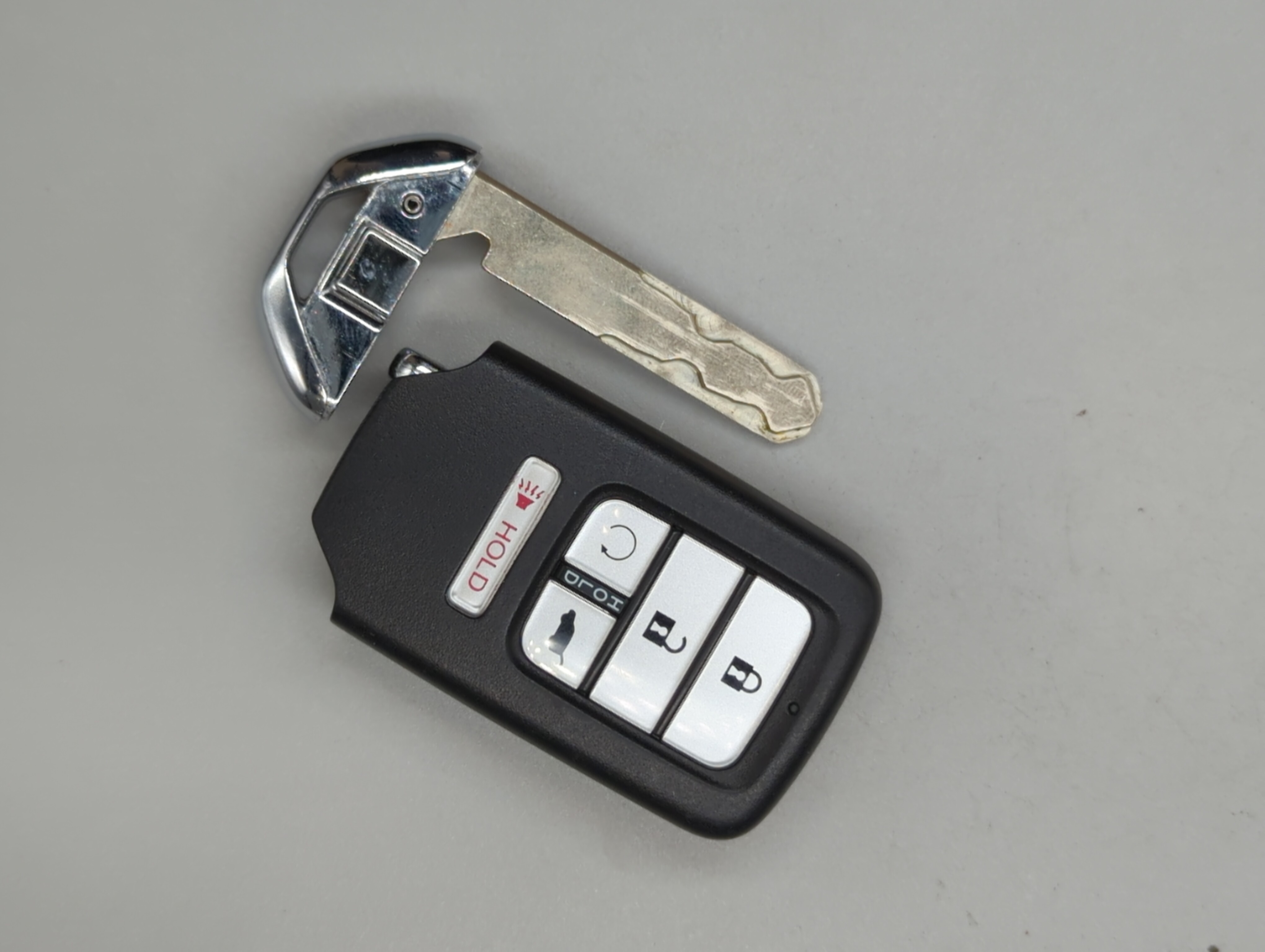 Honda Passport Keyless Entry Remote Fob KR5 V44 driver2 5 buttons 588265 - Oemusedautoparts1.com