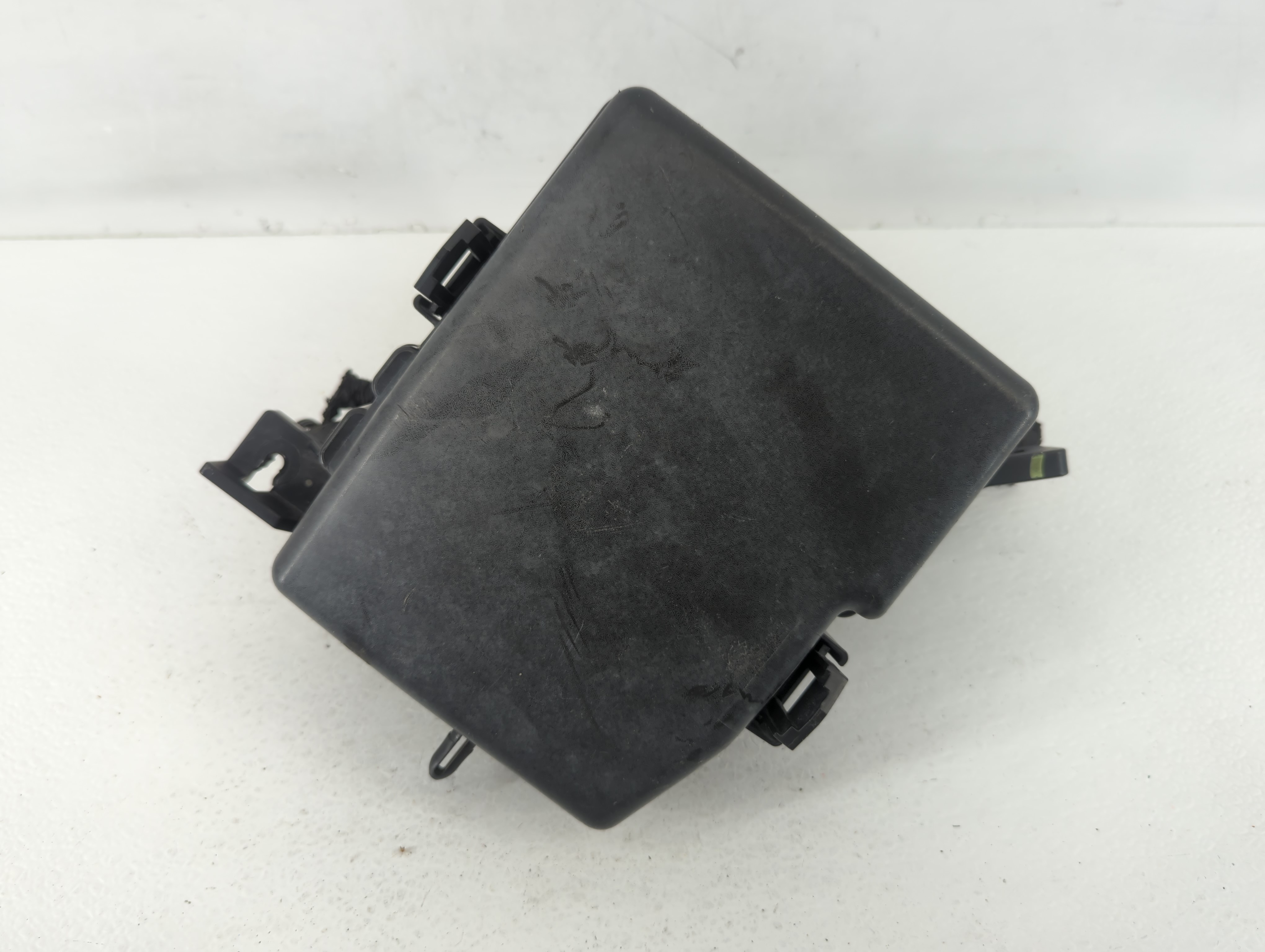 Picture of 2011-2014 Hyundai Sonata Fusebox Fuse Box Relay Module 91950-3s741 589122