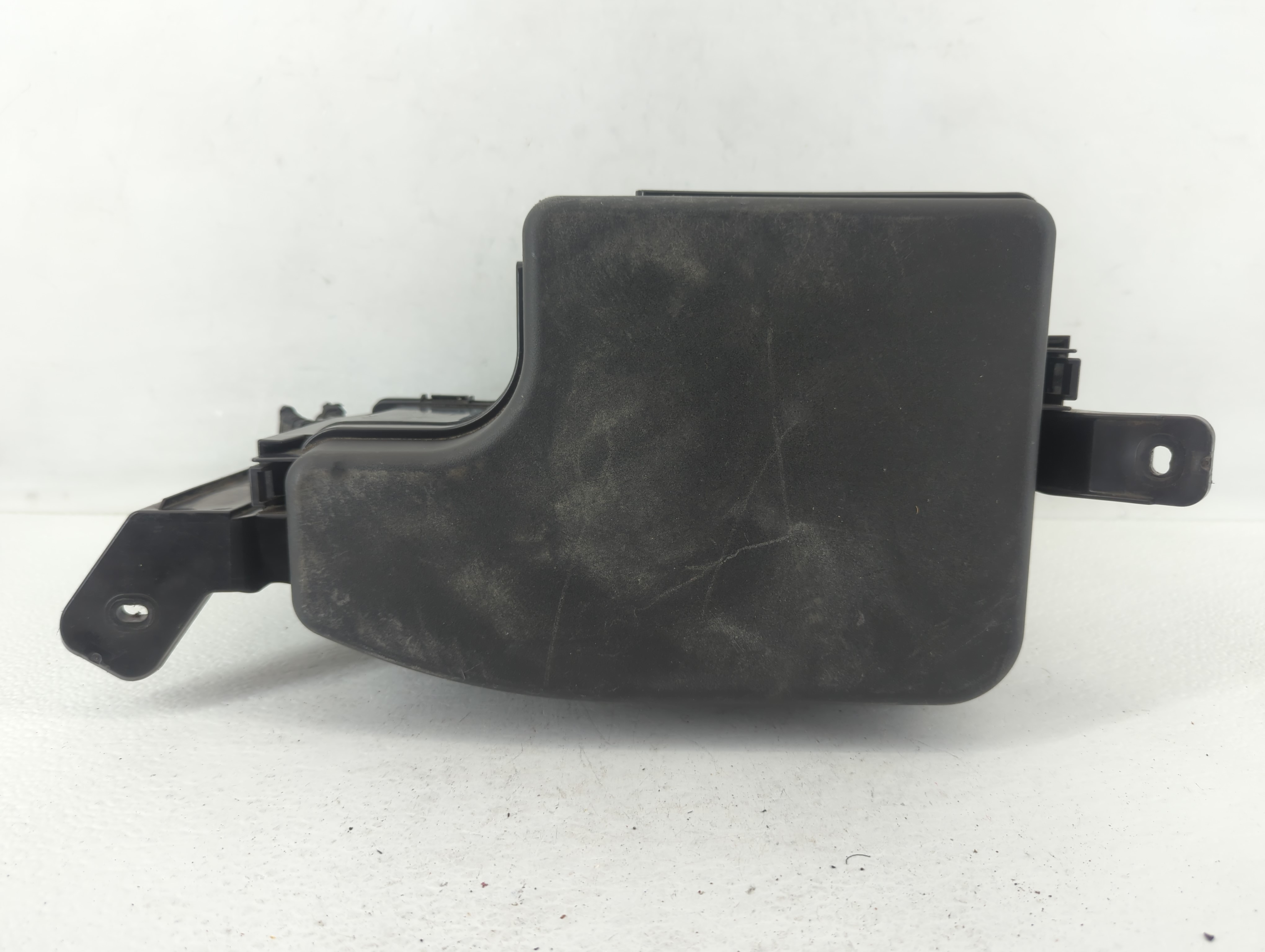 2016 Mazda 3 Fusebox Fuse Box Relay Module Kdy5-675x0 589162 - Oemusedautoparts1.com