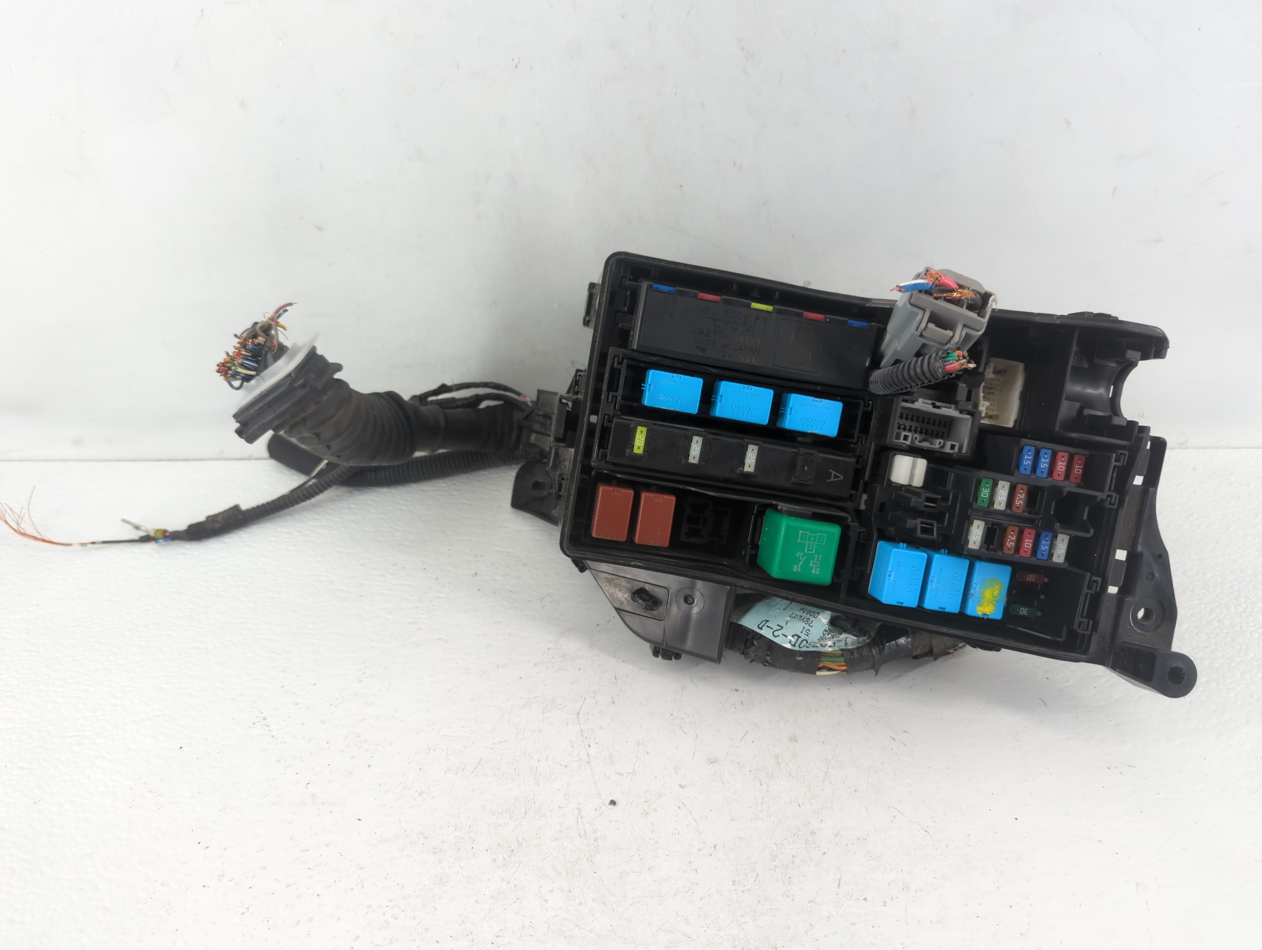 Picture of 2006-2015 Lexus Is250 Fusebox Fuse Box Relay Module Pp-t10|7154-5550-30 589163