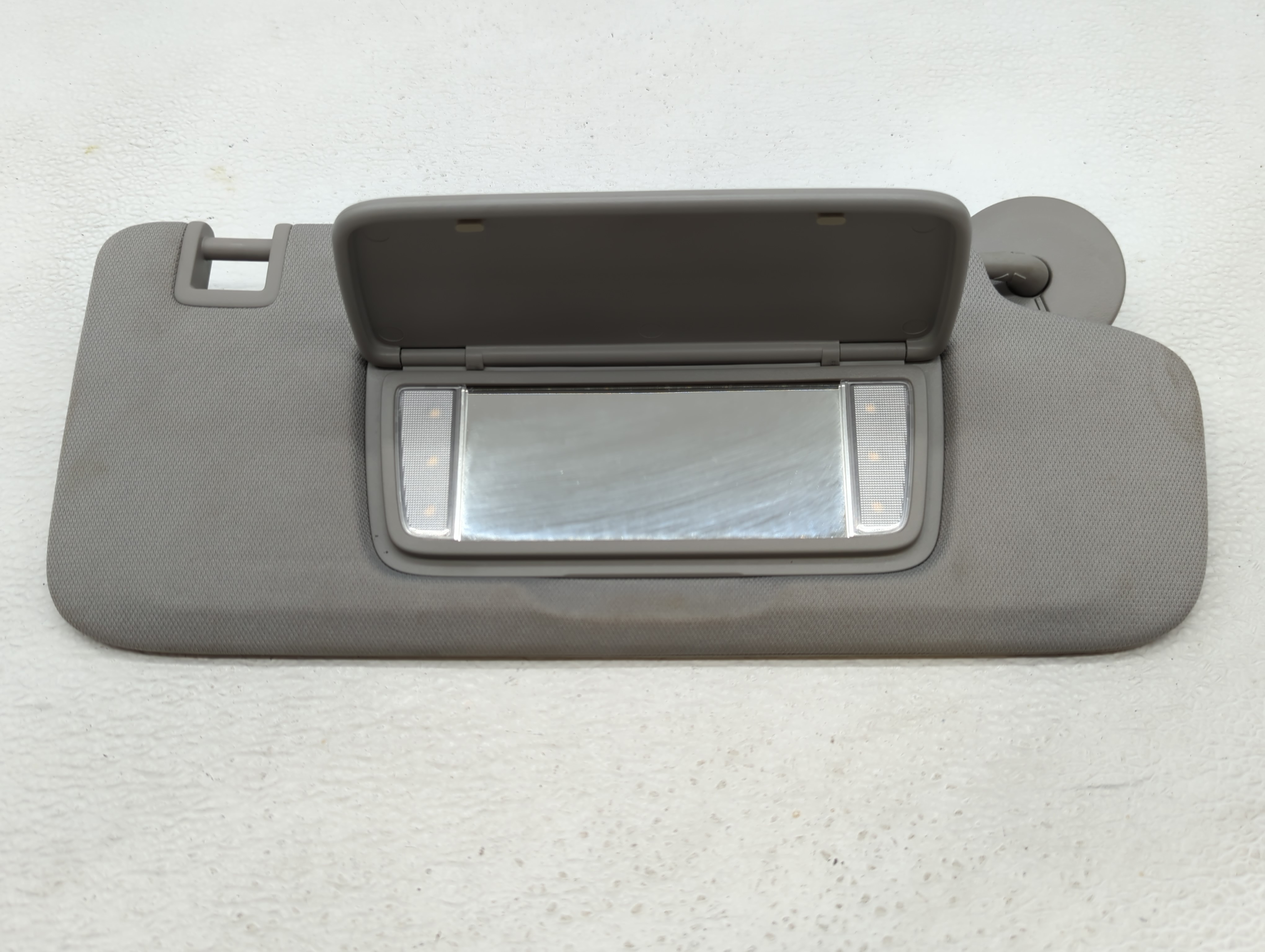 Picture of 2019 Gmc Terrain Passenger Sun Visor Mirror Right Sunvisor Gray 589465
