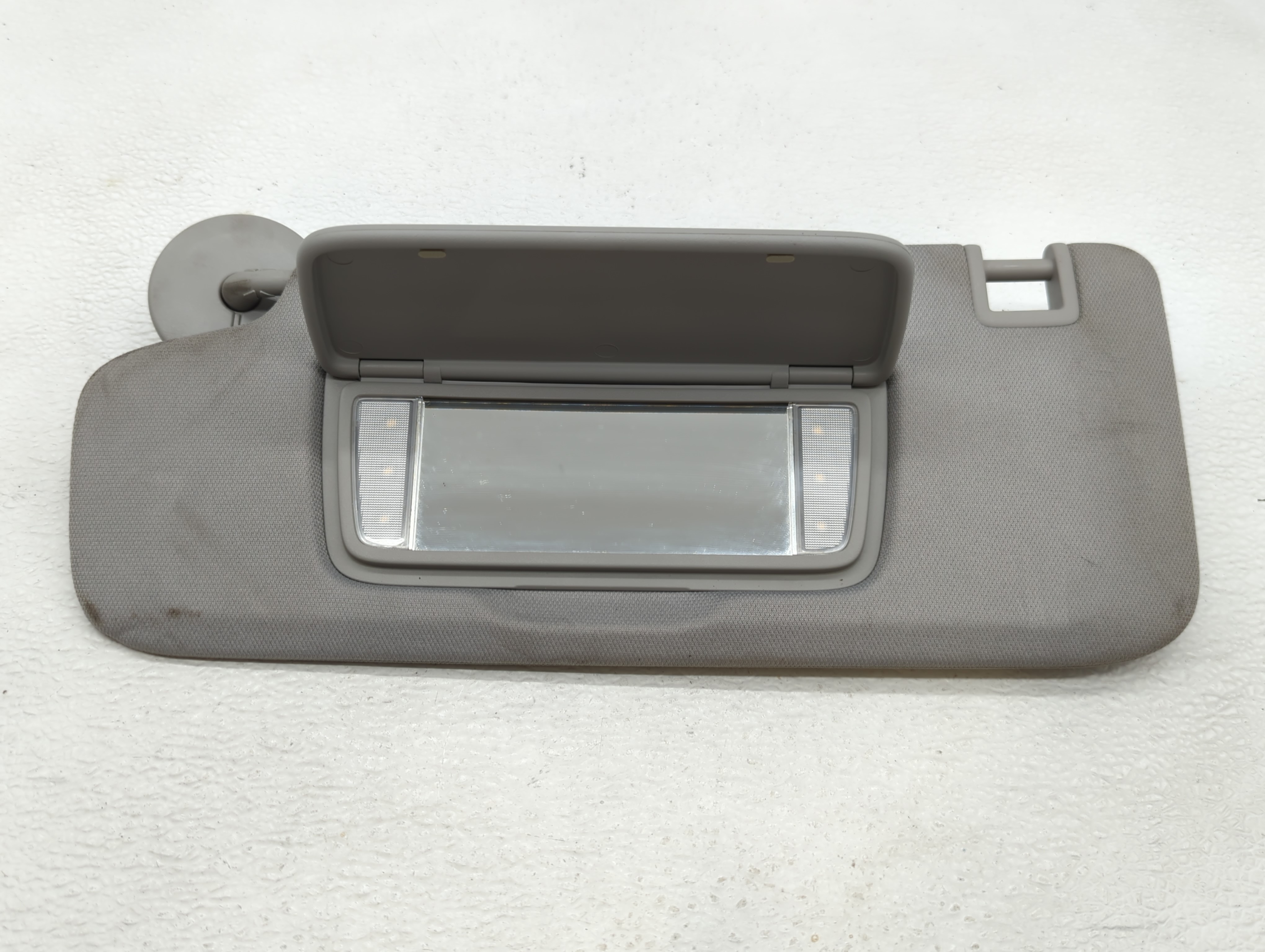 Picture of Gmc Terrain Driver Sun Visor Mirror Left Sunvisor Dark Grey 589634
