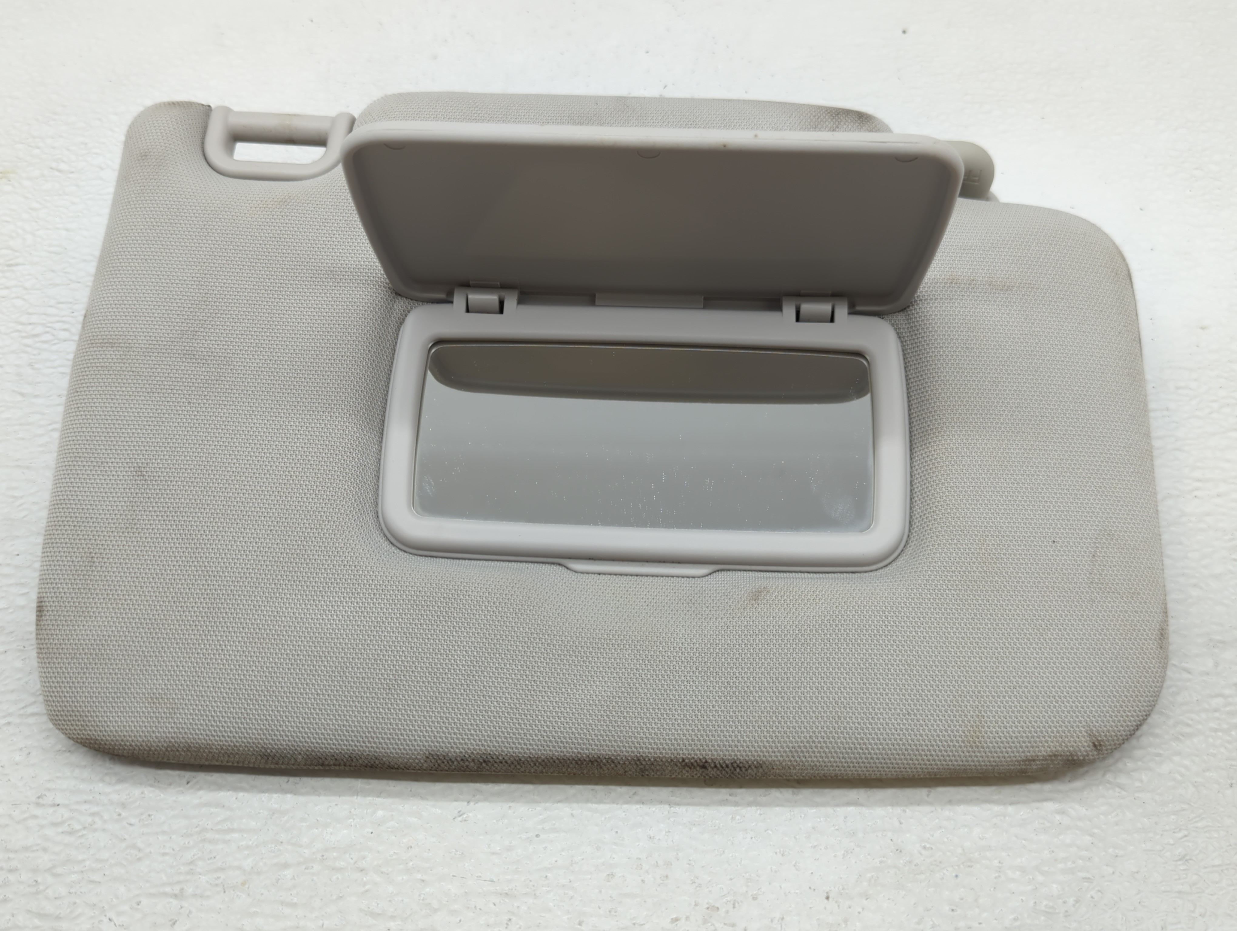 2015 Subaru Forester Driver Sun Visor Mirror Left Sunvisor Gray 589811 - Oemusedautoparts1.com