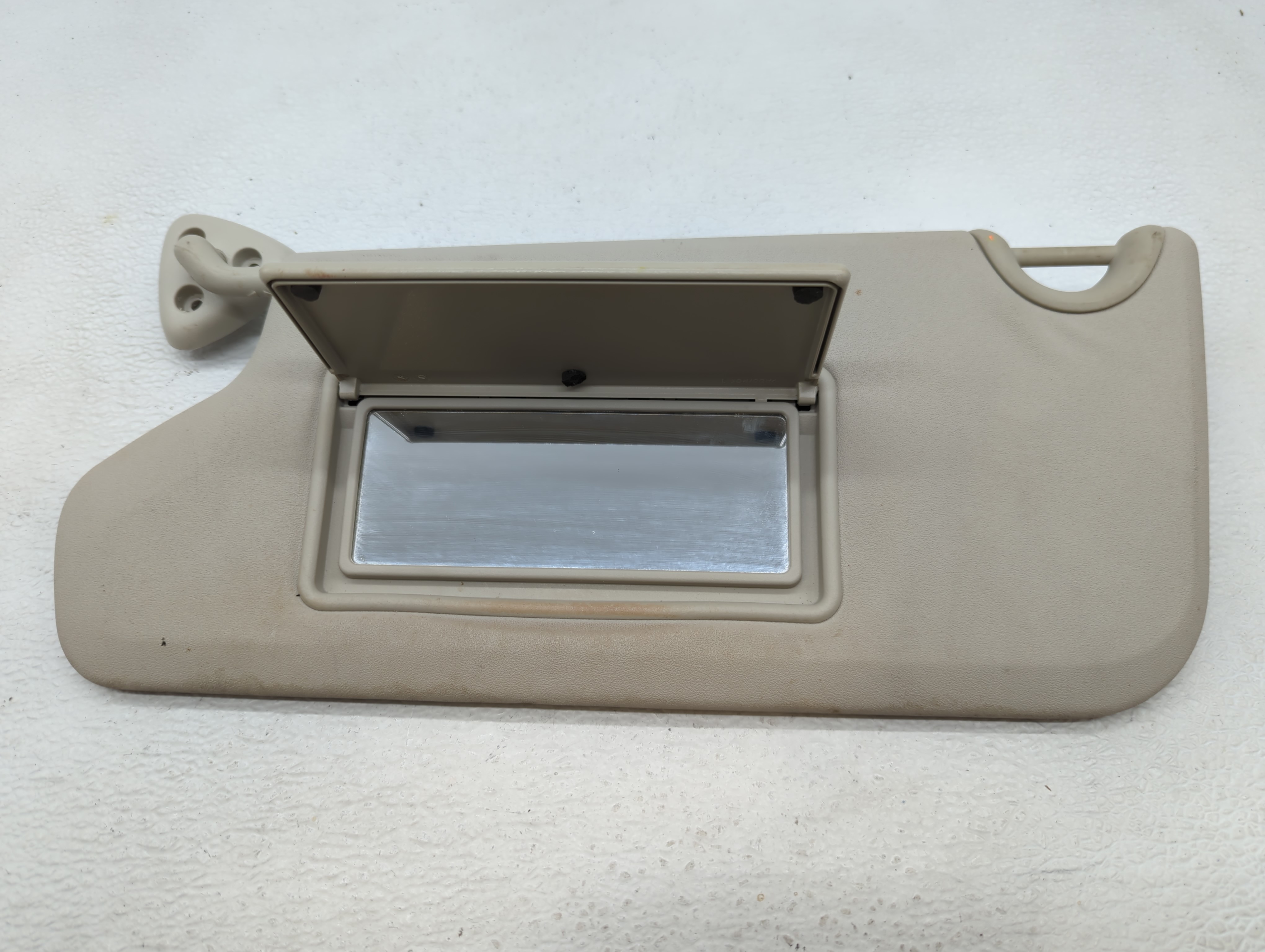 2015 Dodge Journey Passenger Sun Visor Mirror Right Sunvisor Gray 589846 - Oemusedautoparts1.com