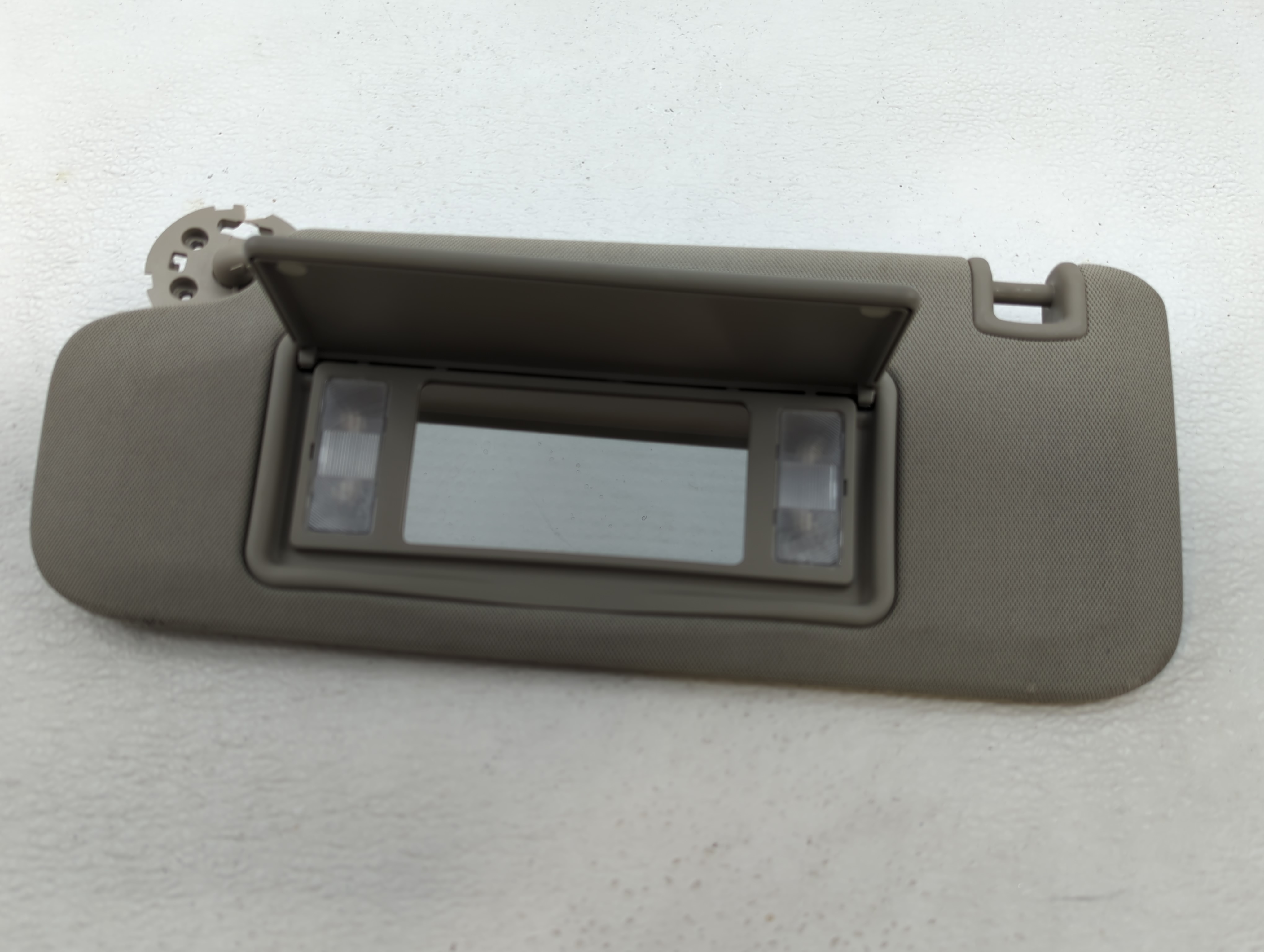 Picture of 2014-2018 Cadillac Ats Driver Sun Visor Mirror Left Sunvisor Grey 590257